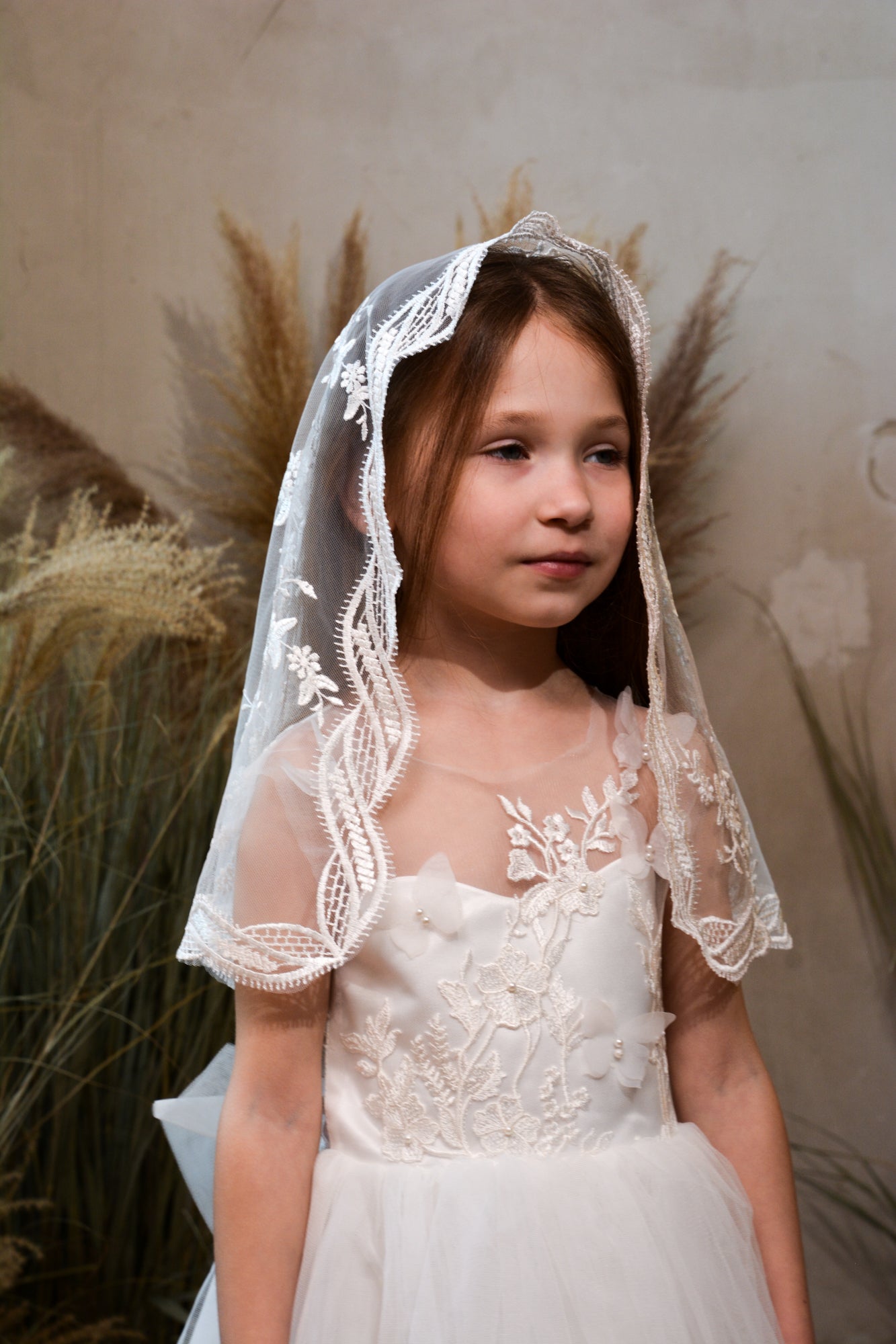 CHILD IVORY VEIL