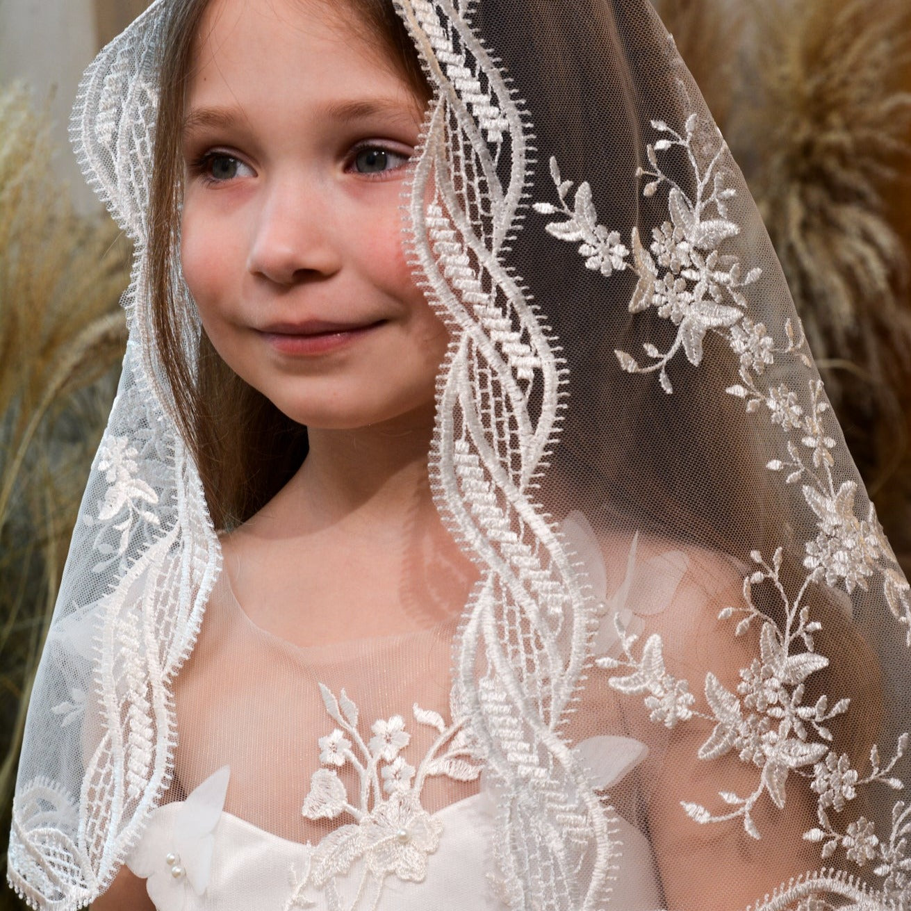 CHILD IVORY VEIL