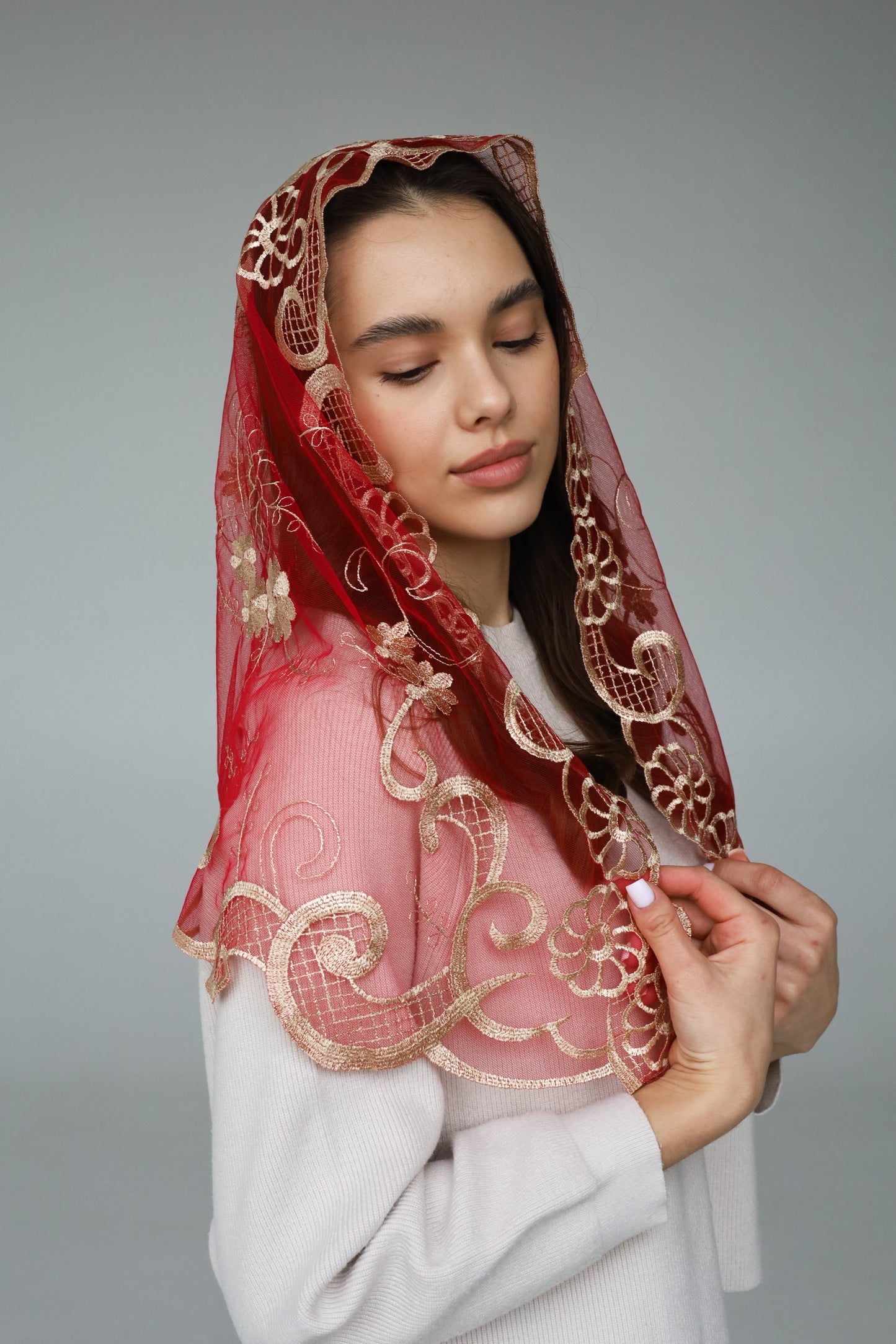 GOLD & RED LONG VEIL