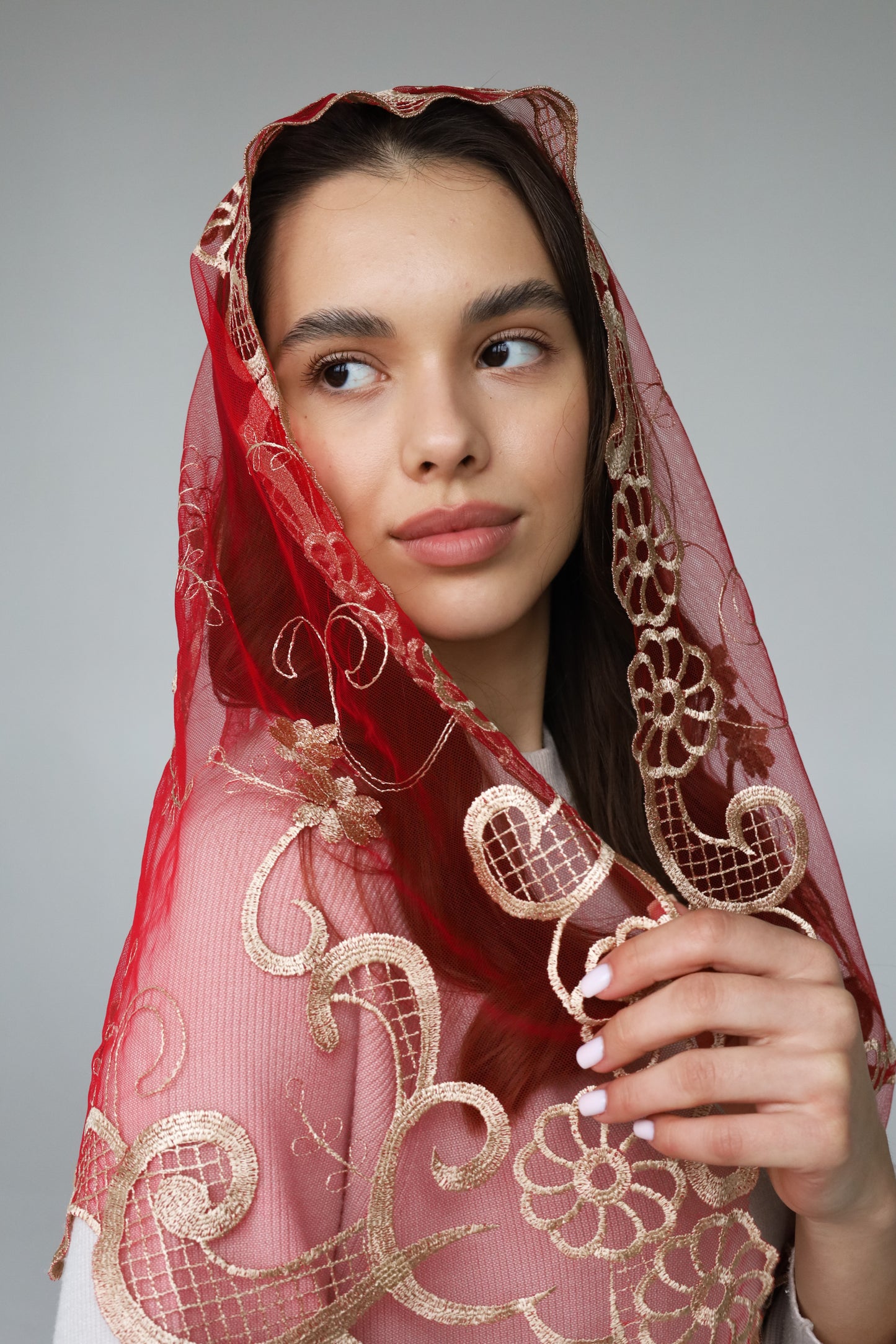 GOLD & RED LONG VEIL