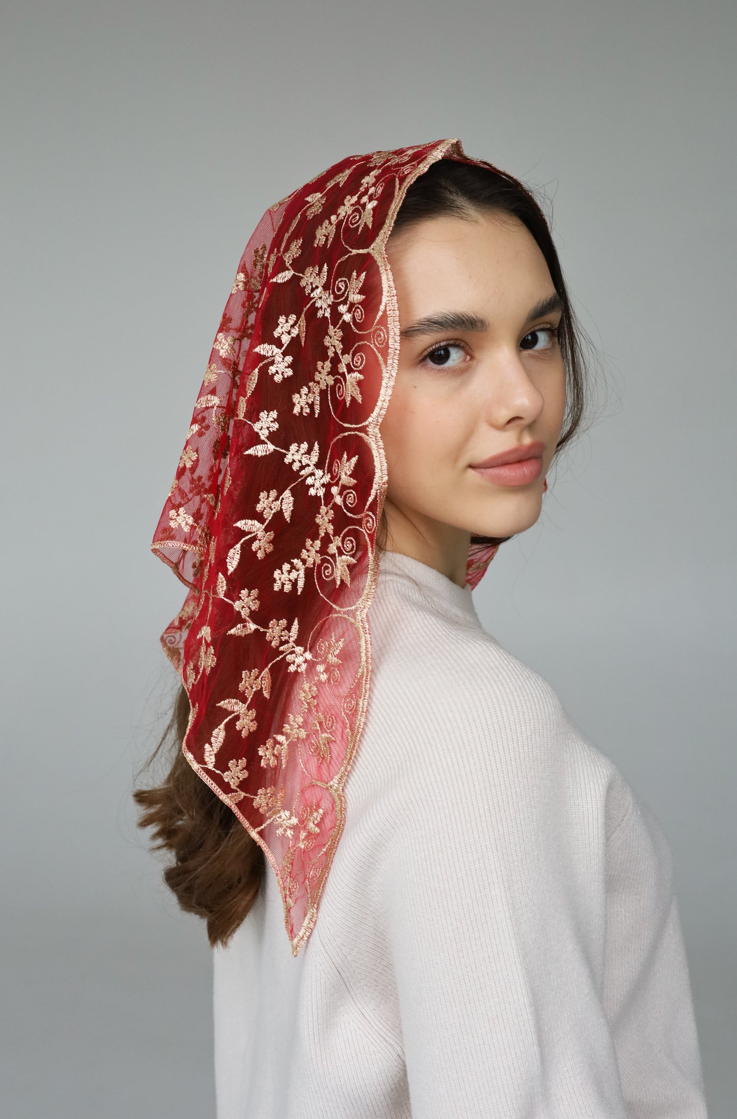 RED & GOLD TRIANGLE VEIL