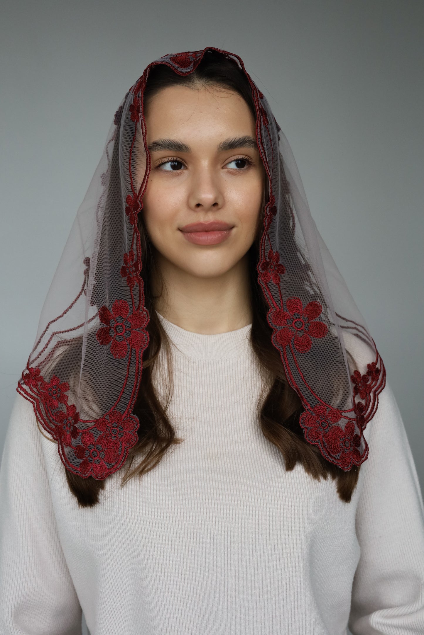 SHORT BURGUNDY VEIL