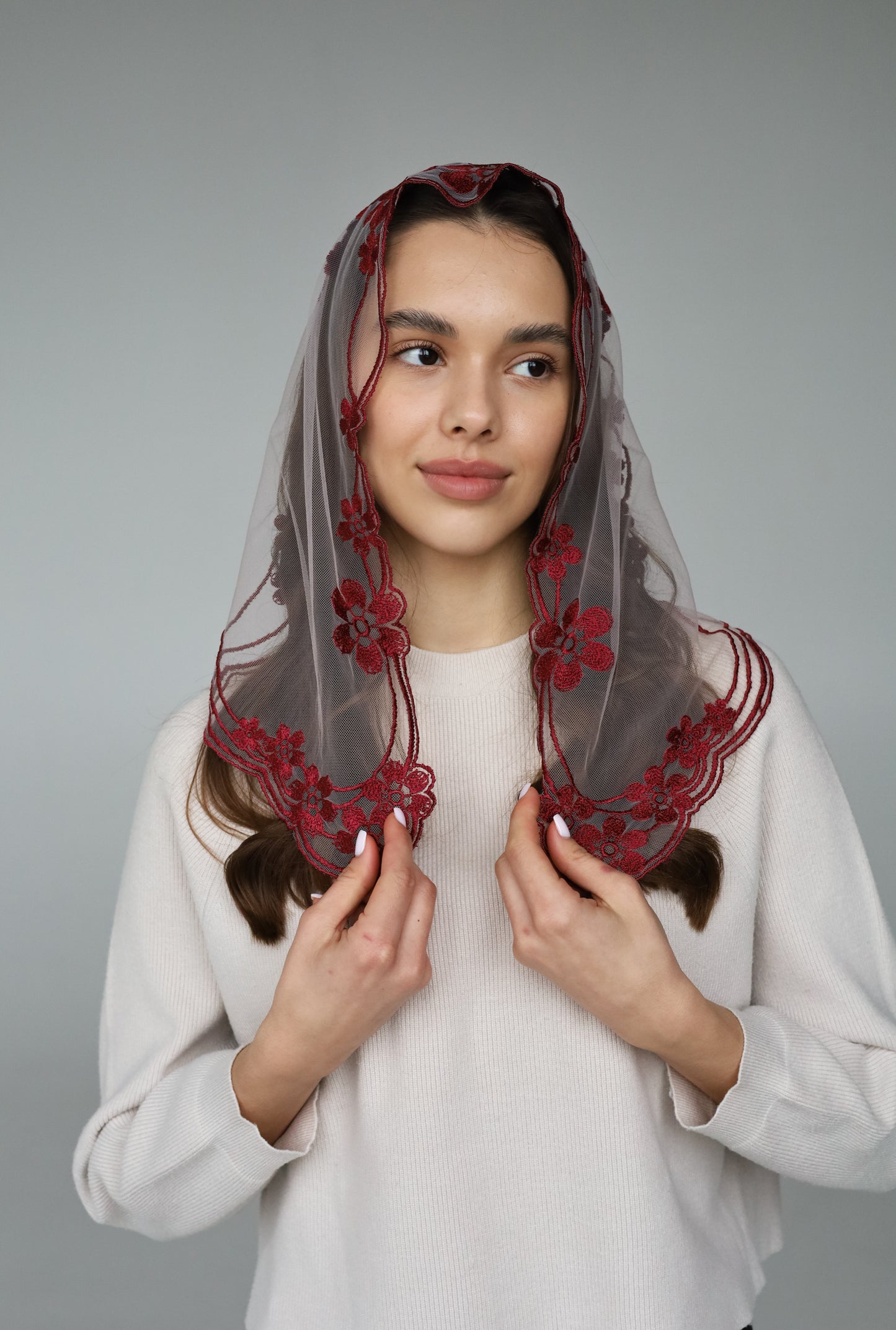 SHORT BURGUNDY VEIL