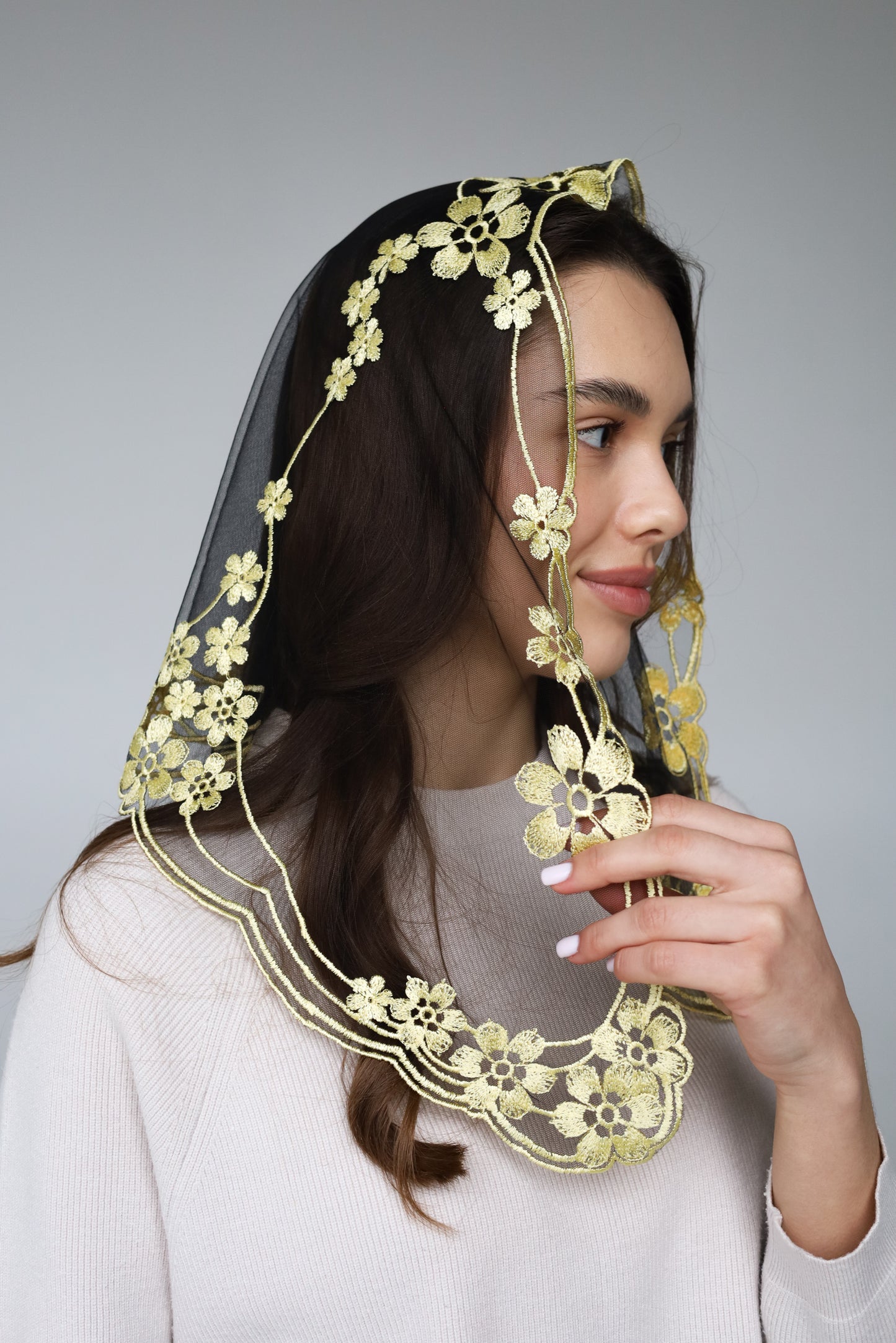 FLORAL YELLOW VEIL