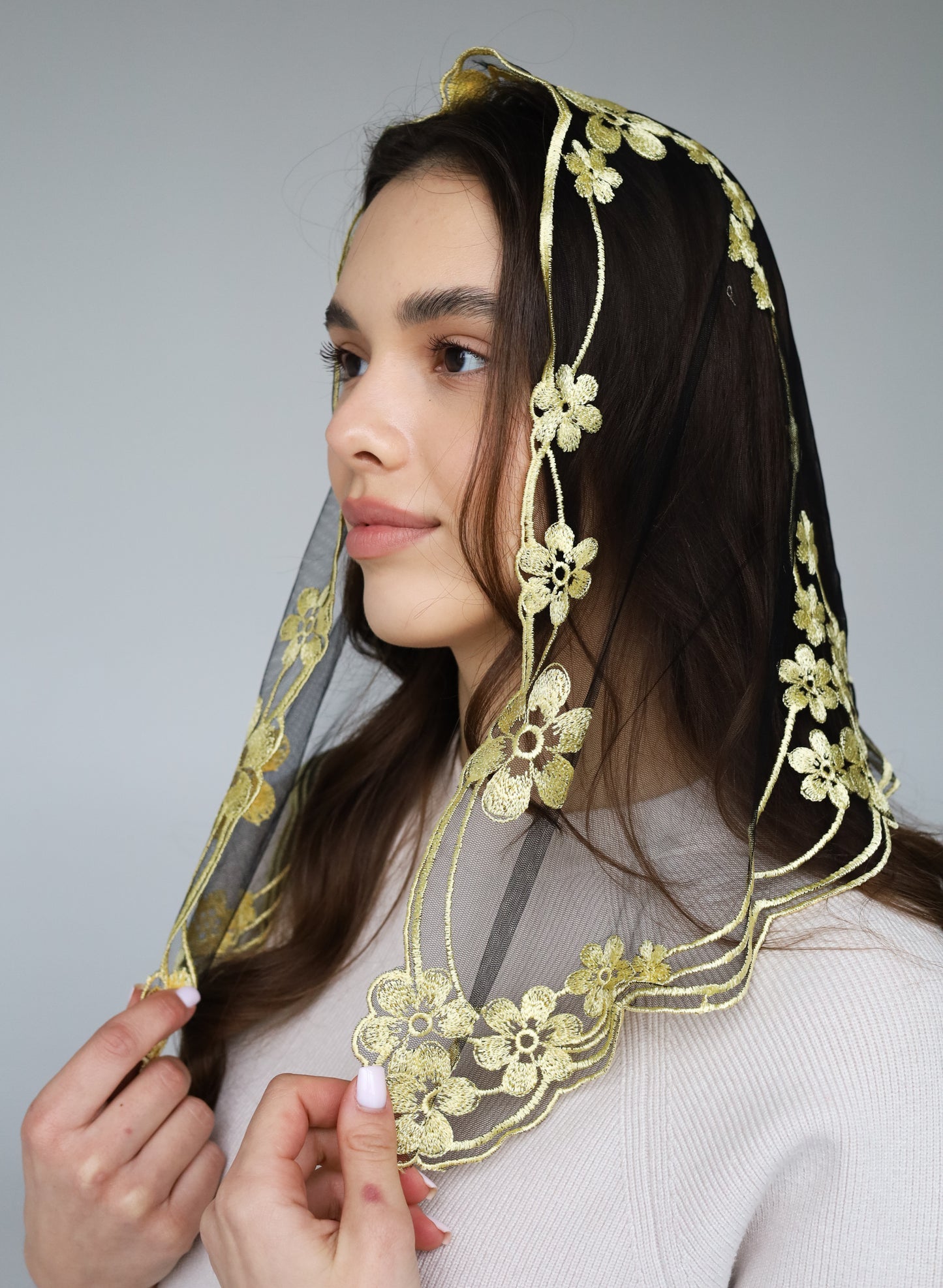 FLORAL YELLOW VEIL