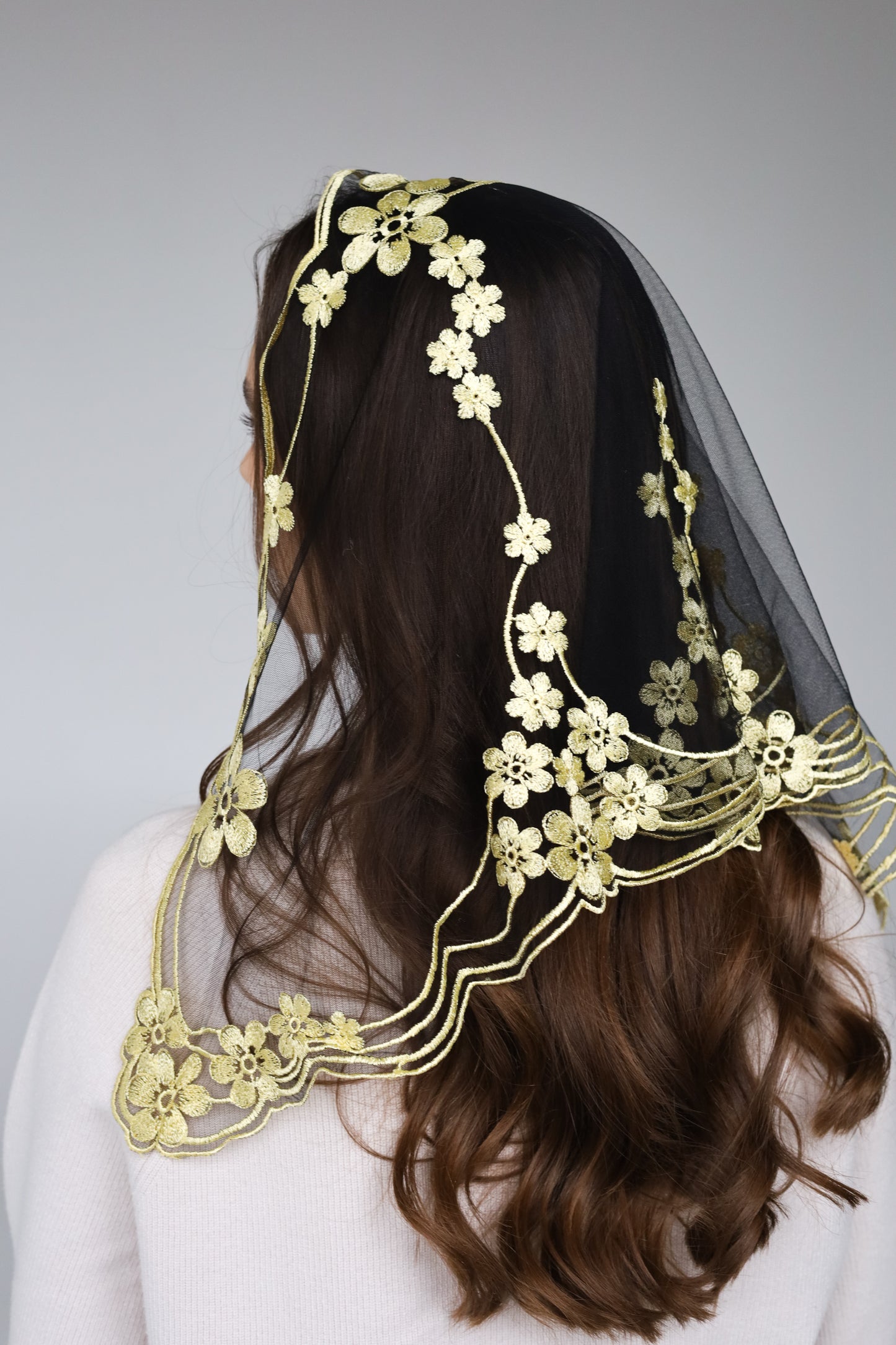 FLORAL YELLOW VEIL