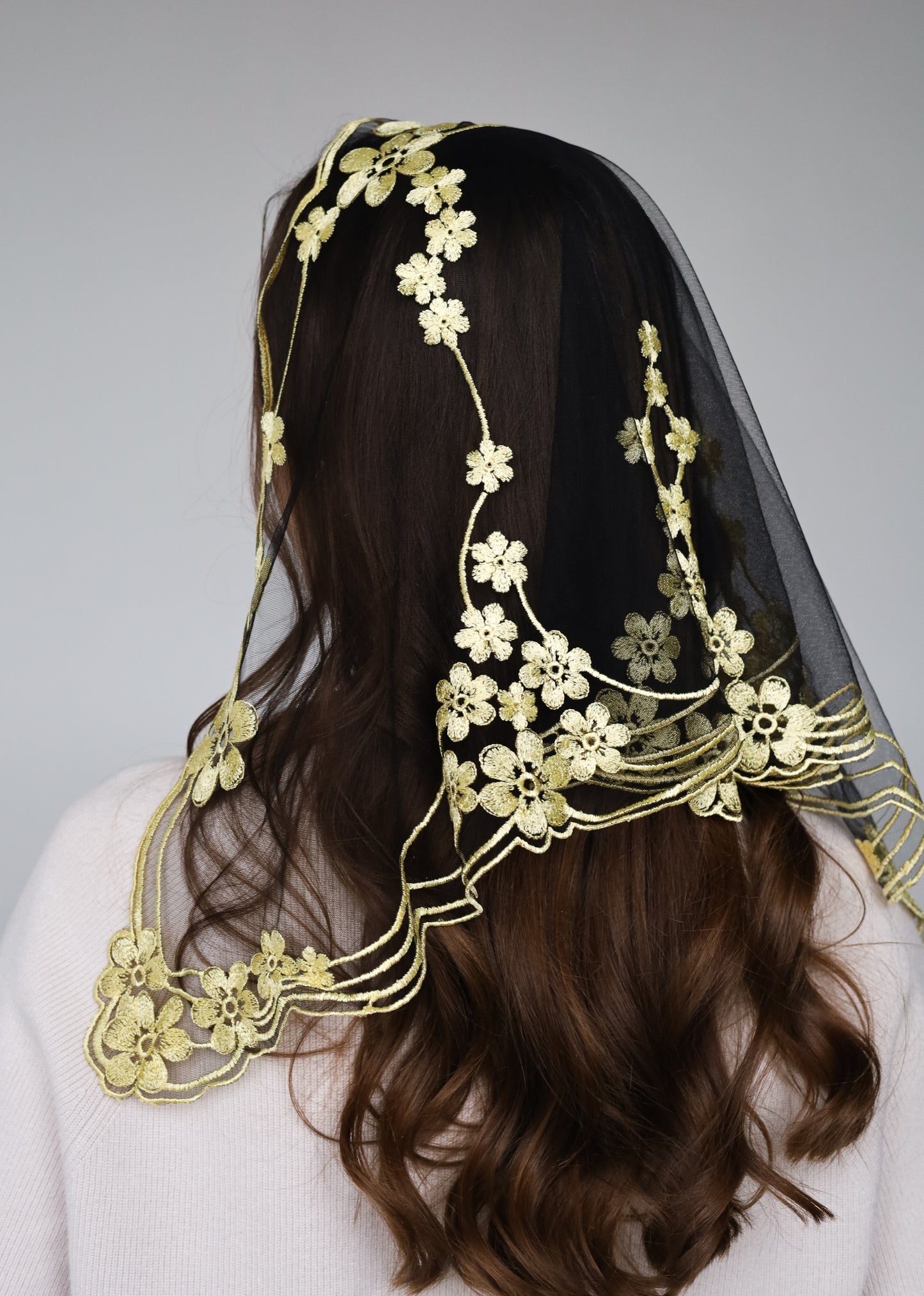 FLORAL YELLOW VEIL