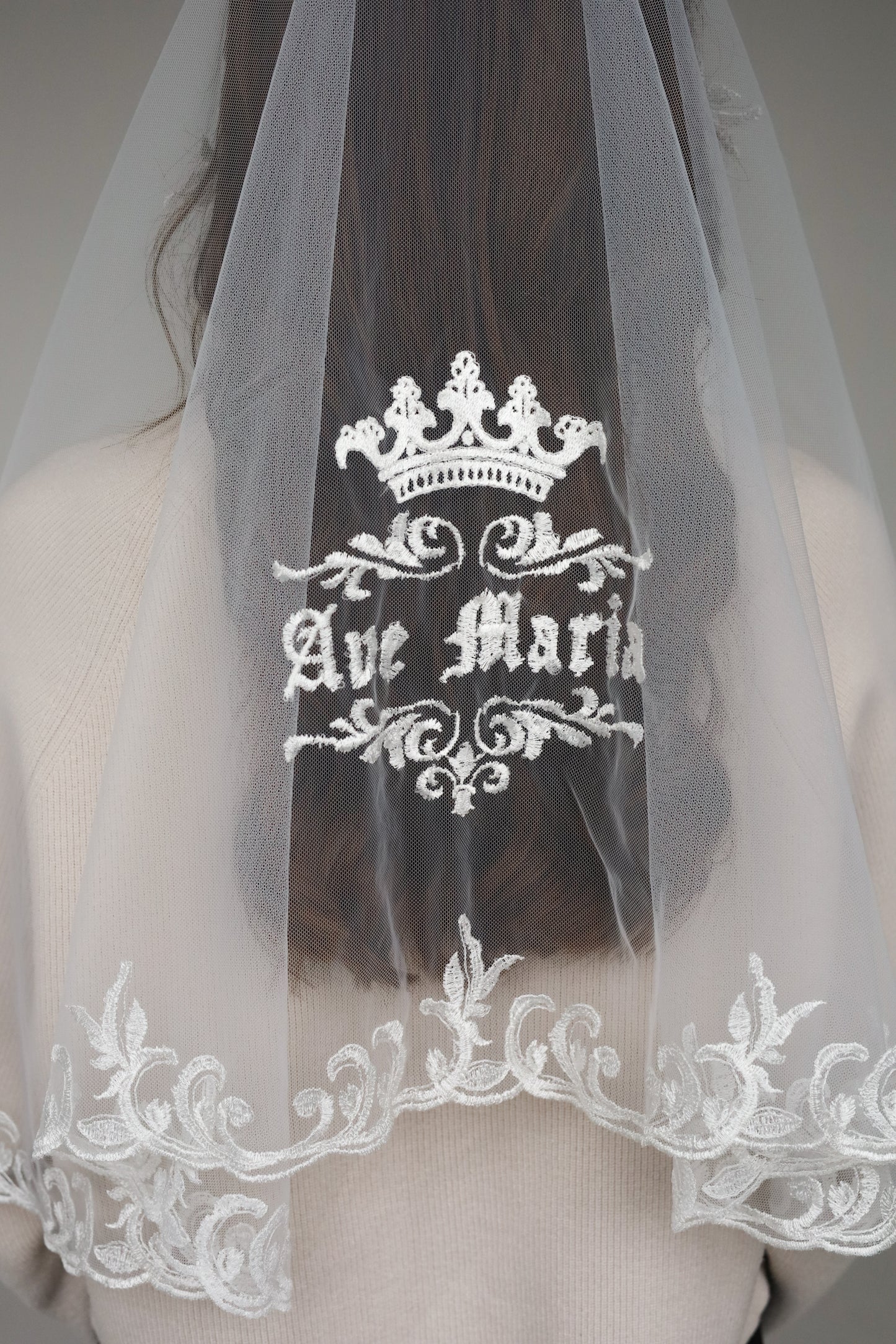 LONG IVORY MANTILLA WITH EMBROIDERY