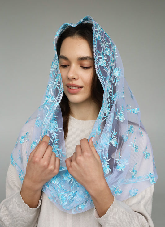 GRADIENT BLUE MANTILLA