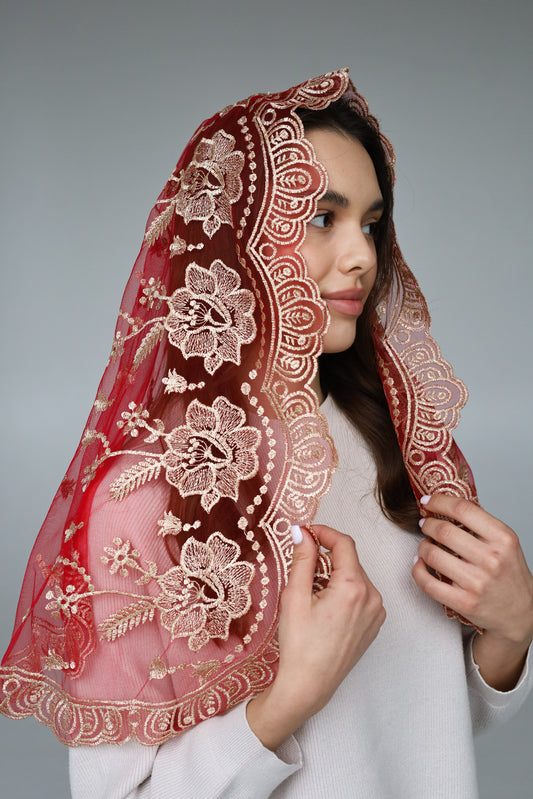 RED & GOLD MANTILLA