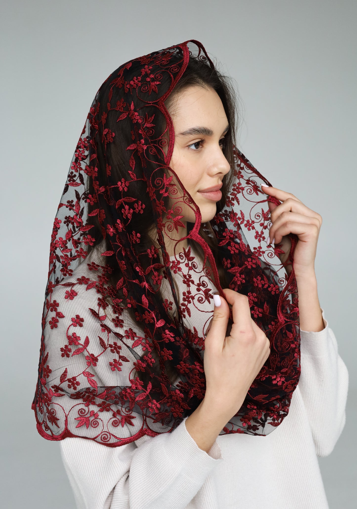 INFINITY RED MANTILLA