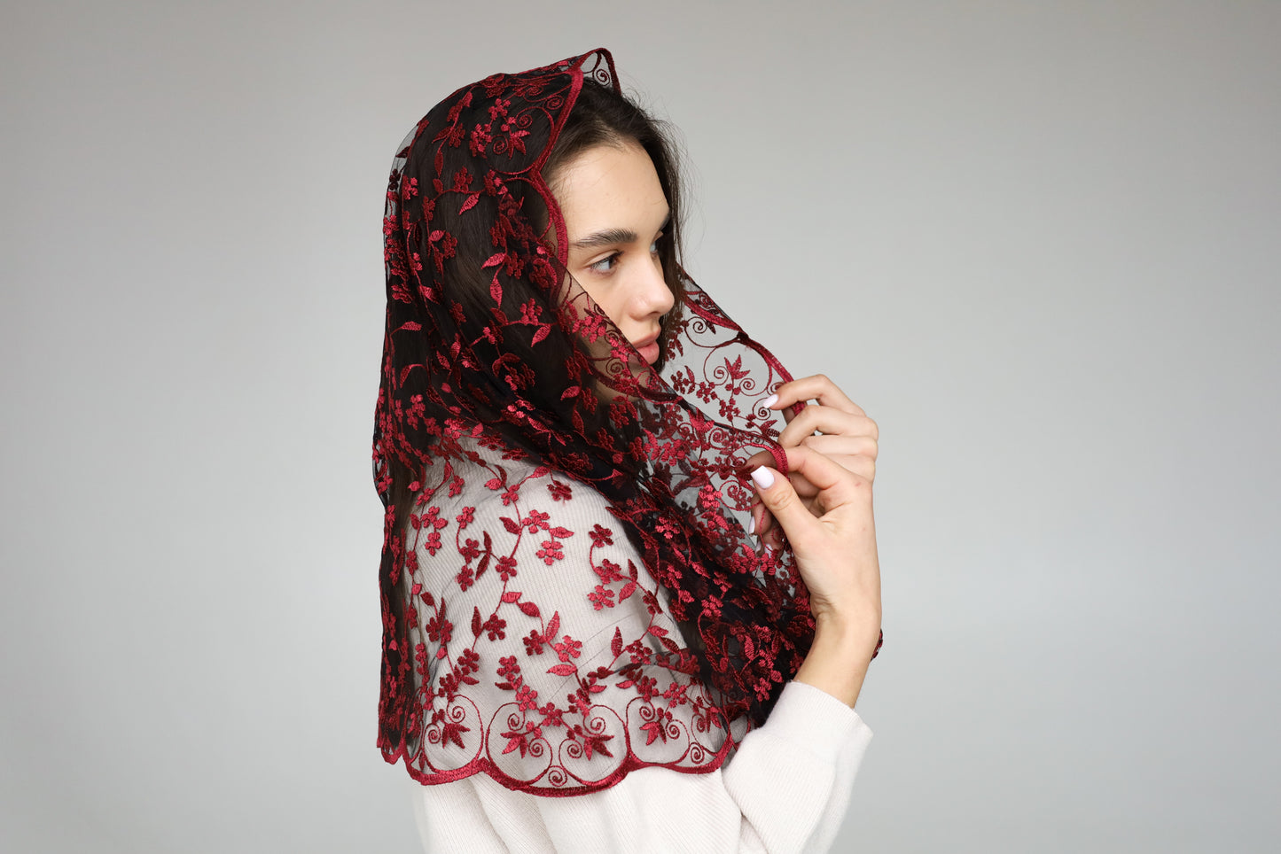 INFINITY RED MANTILLA