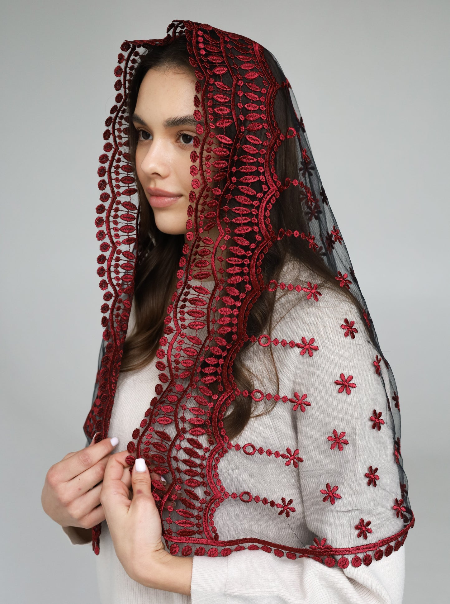 LONG BURGUNDY MANTILLA