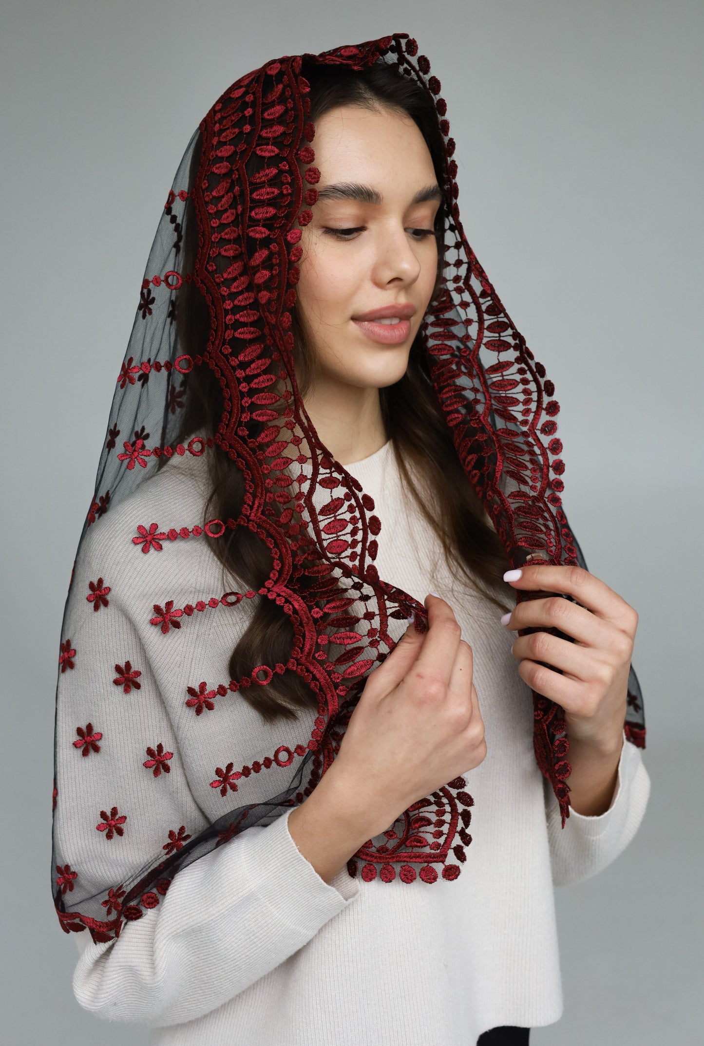 LONG BURGUNDY MANTILLA