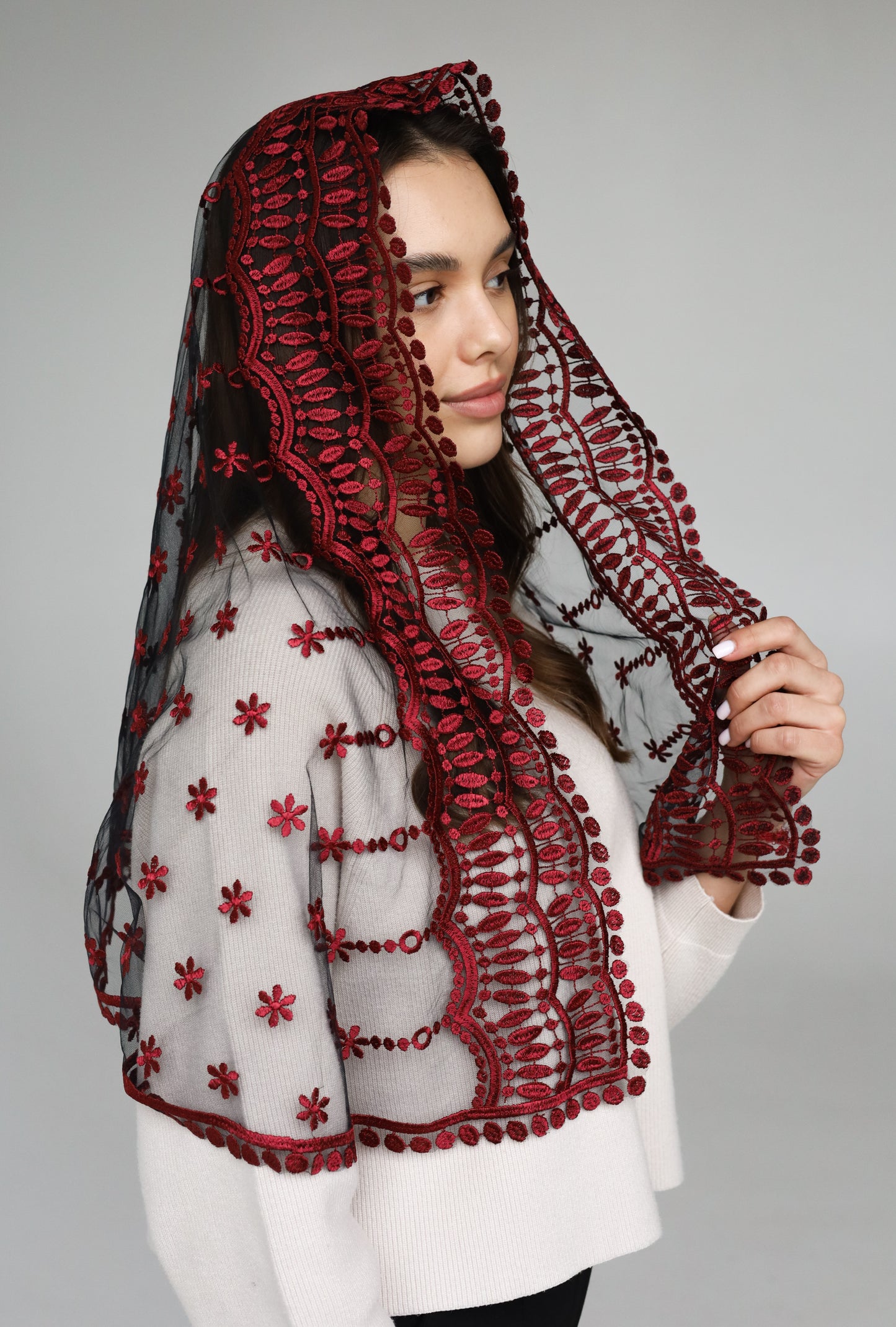 LONG BURGUNDY MANTILLA