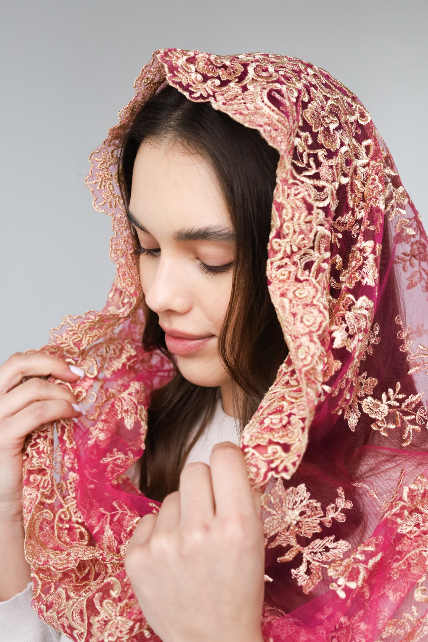 PINK & GOLD MANTILLA