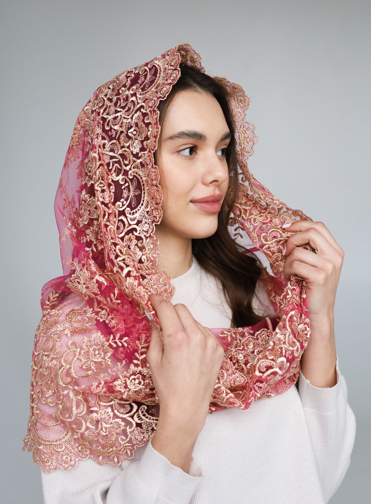 PINK & GOLD MANTILLA