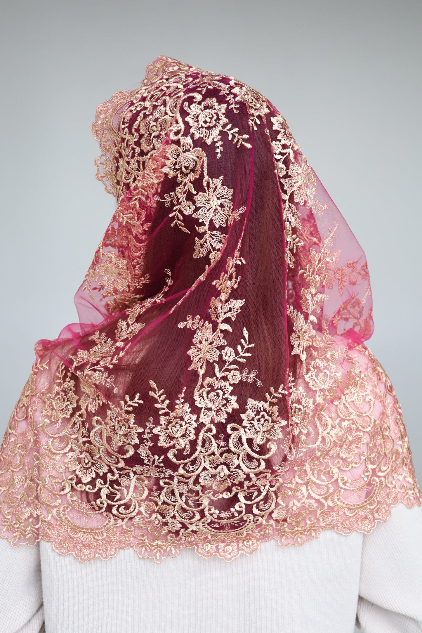 PINK & GOLD MANTILLA