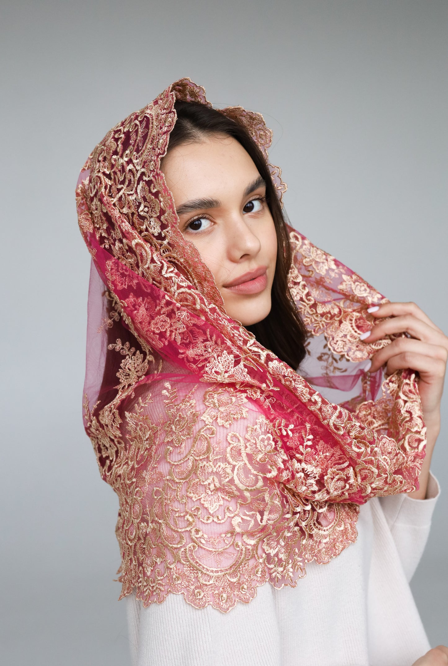 PINK & GOLD MANTILLA