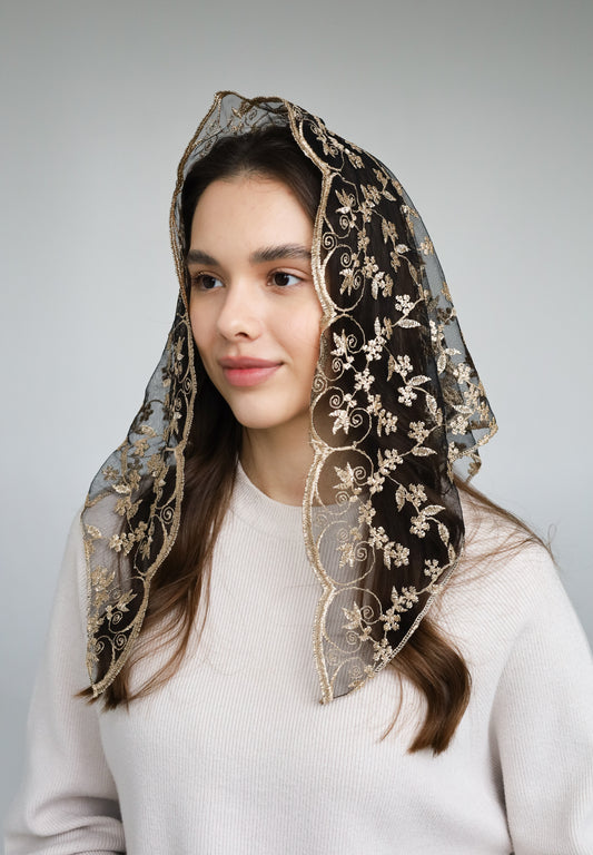 GOLD TRIANGLE VEIL