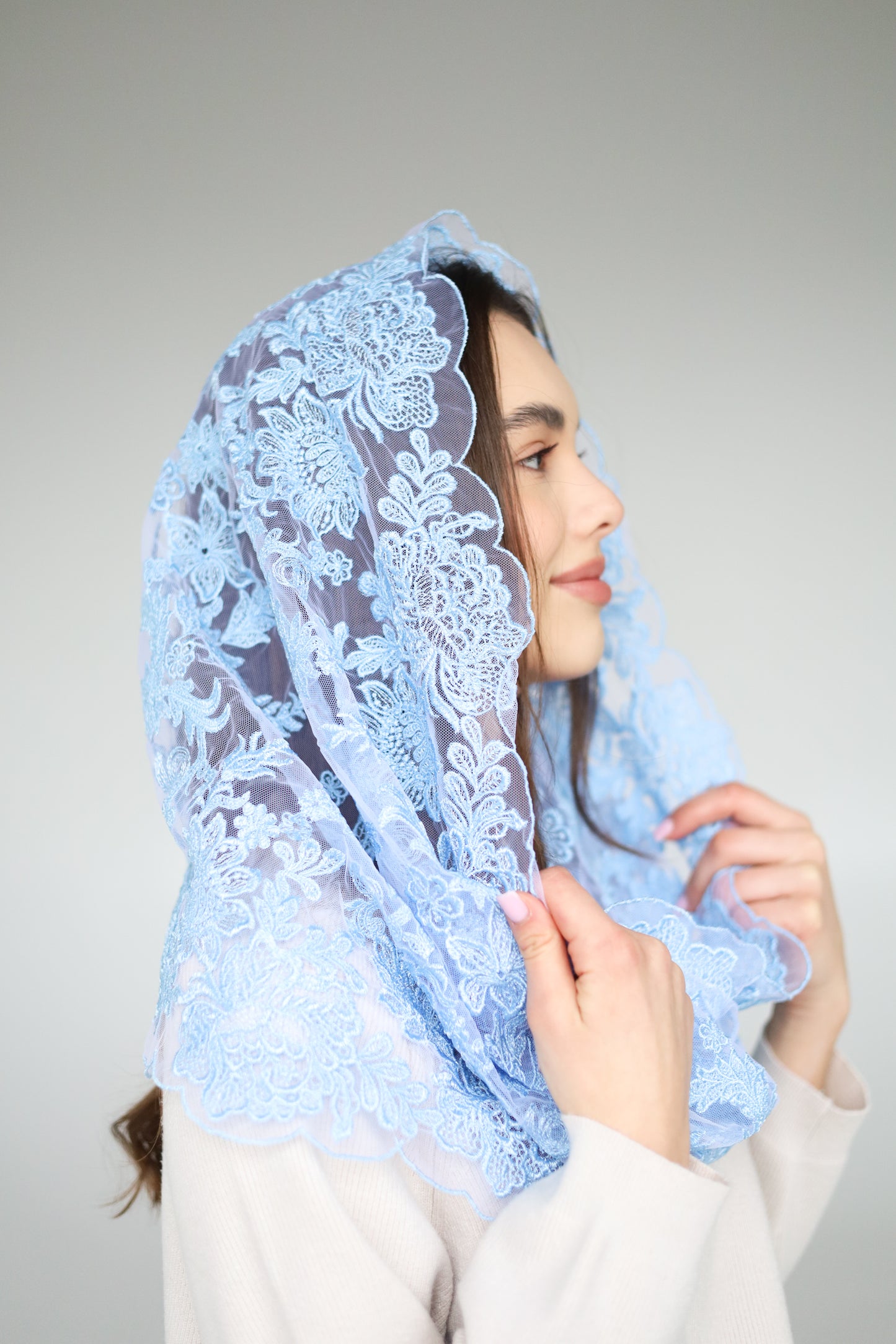 BLUE INFINITY MANTILLA