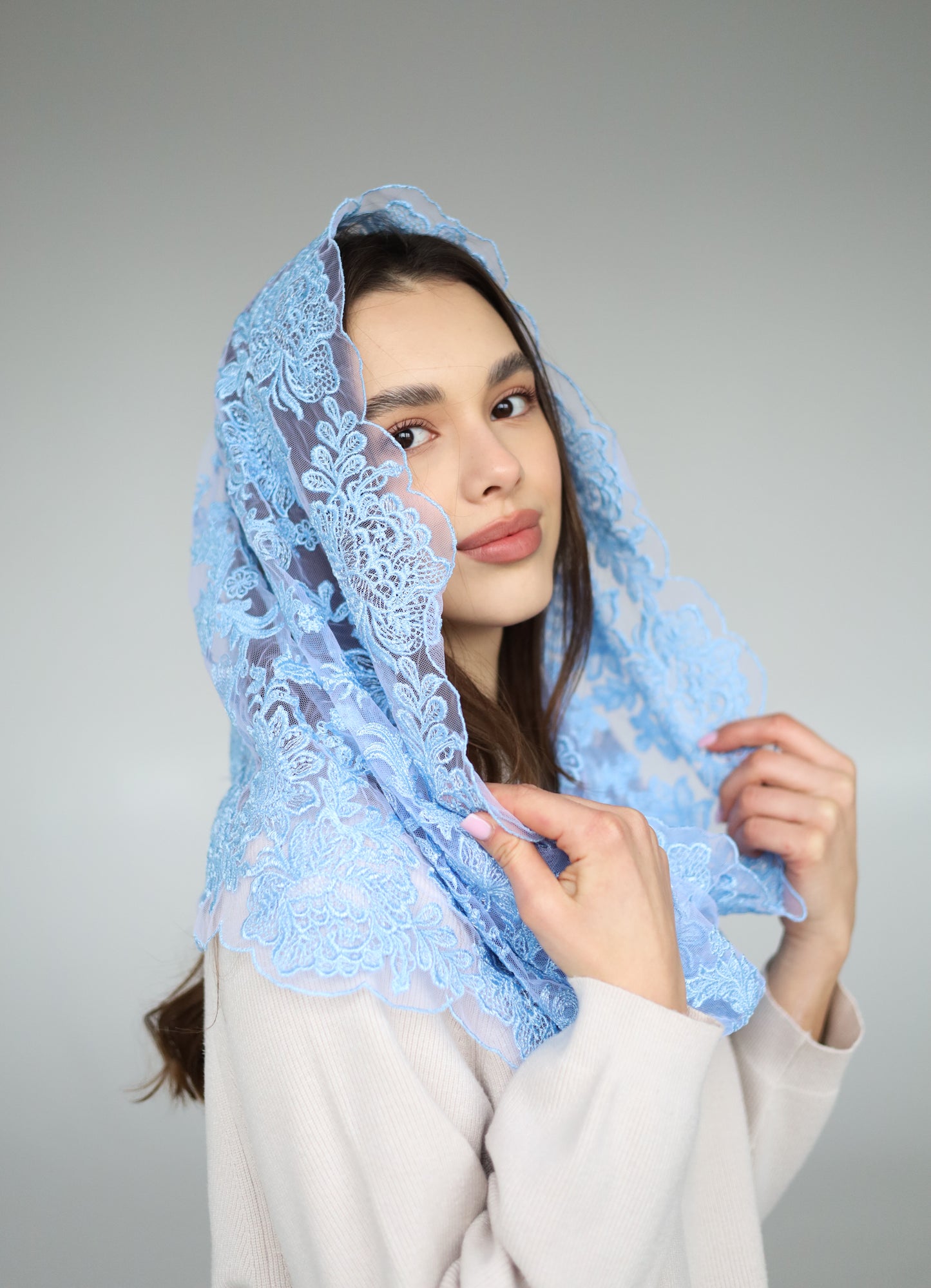 BLUE INFINITY MANTILLA