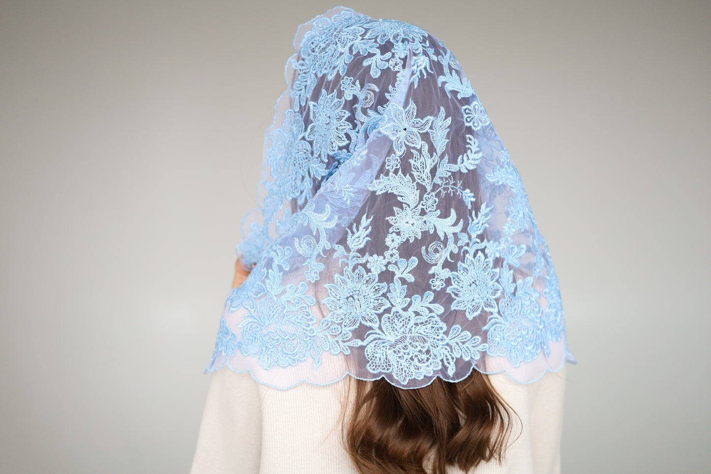 BLUE INFINITY MANTILLA