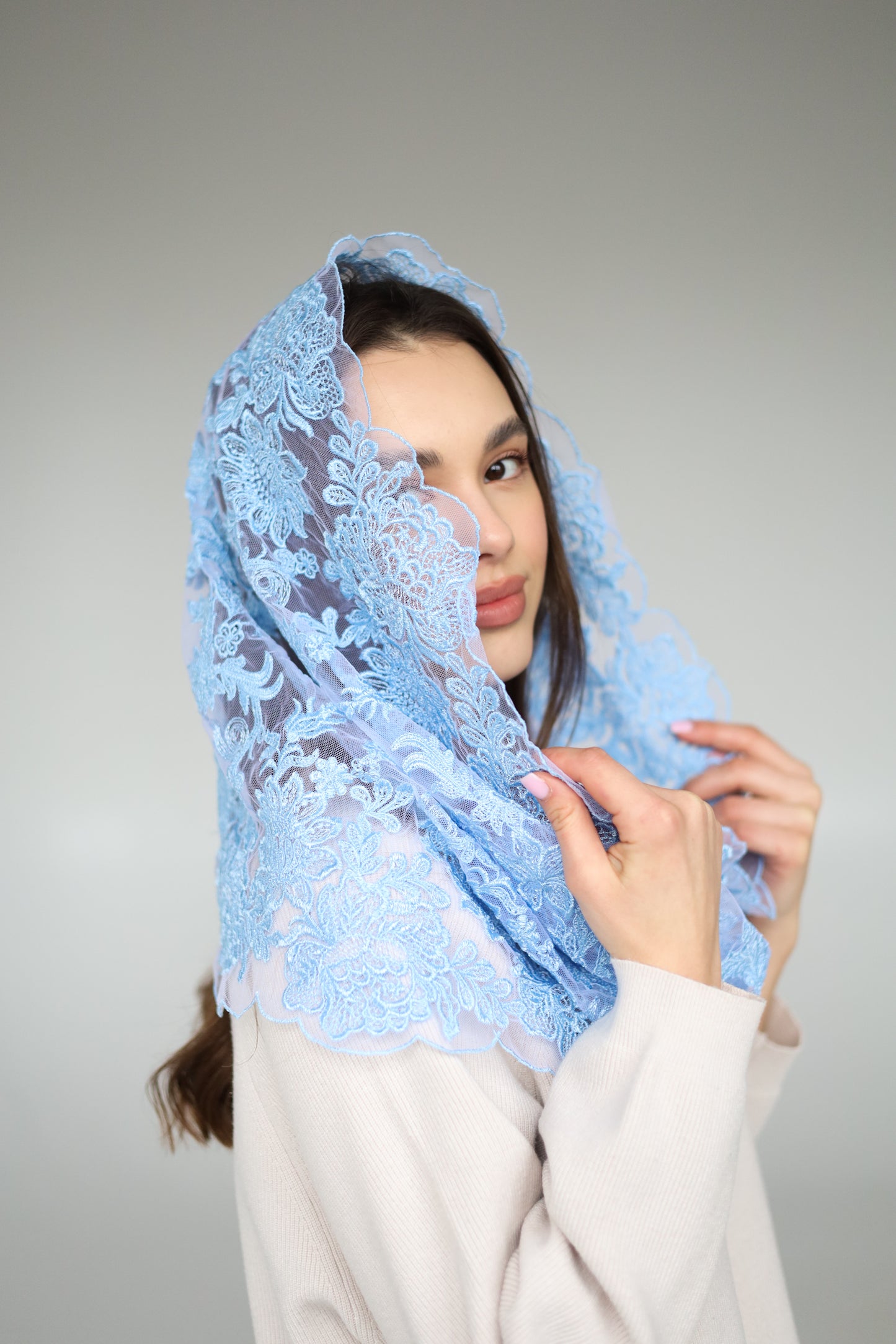 BLUE INFINITY MANTILLA