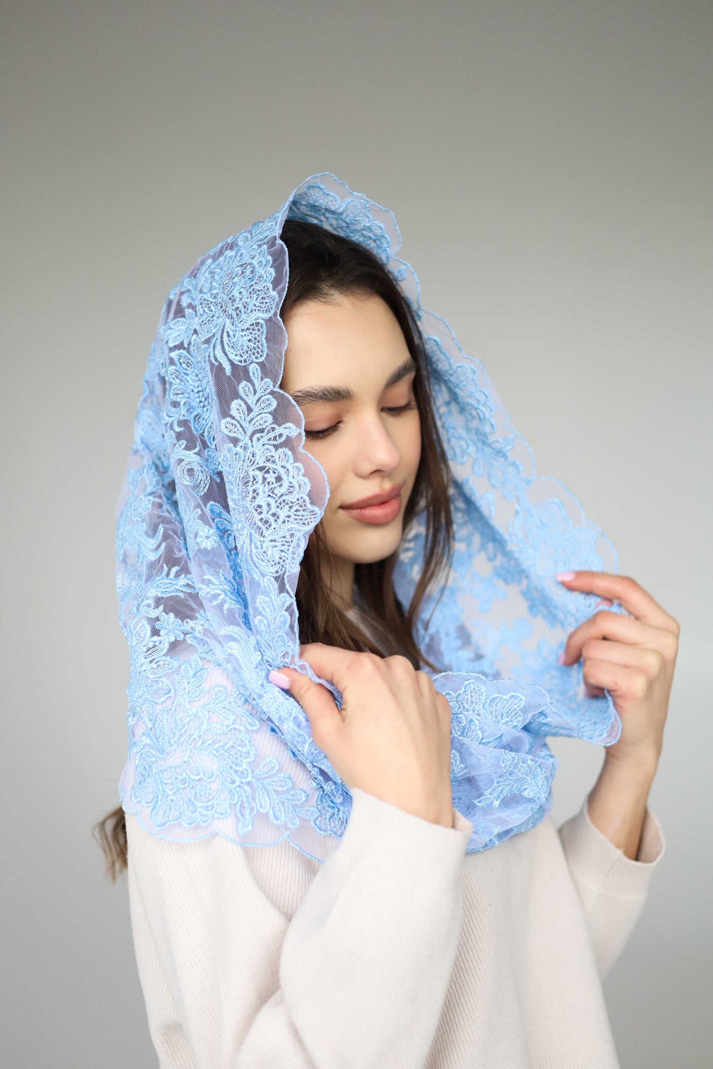 BLUE INFINITY MANTILLA