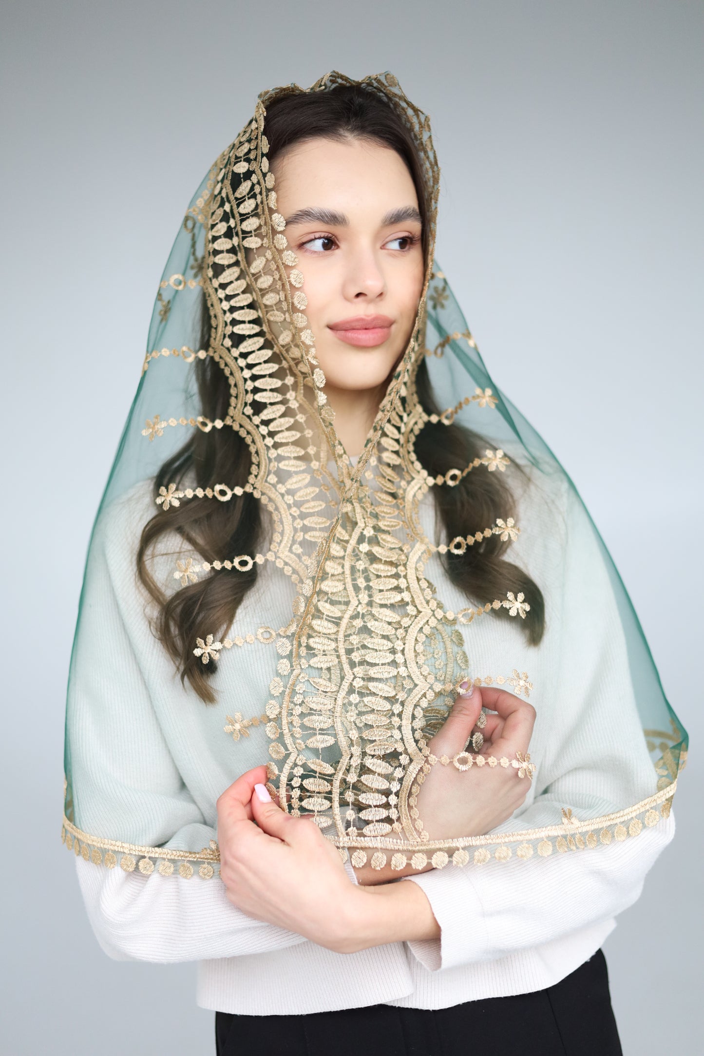 SACRED HEART DESIGN VEIL