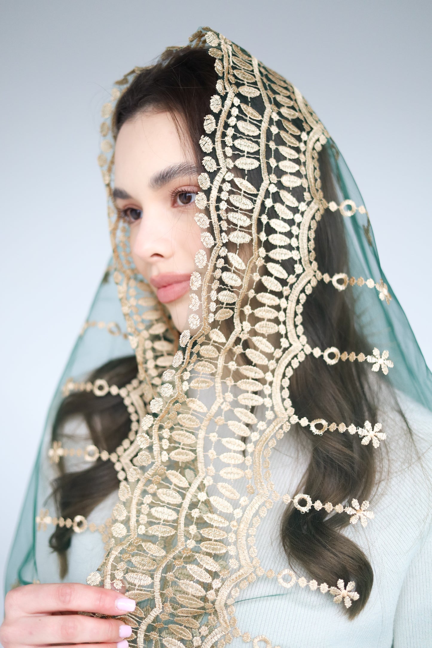 SACRED HEART DESIGN VEIL