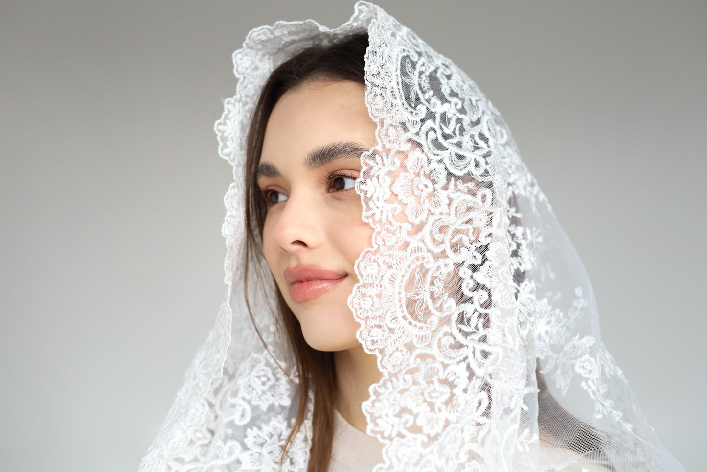 IVORY INFINITY MANTILLA