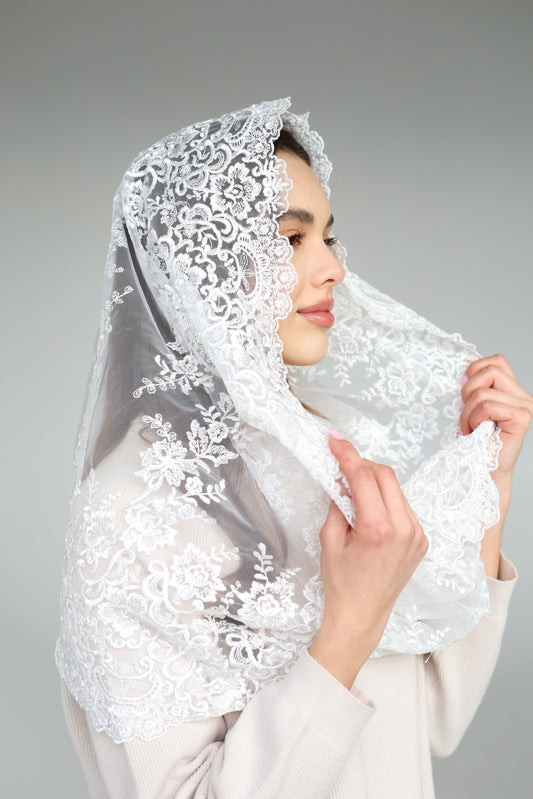 IVORY INFINITY MANTILLA