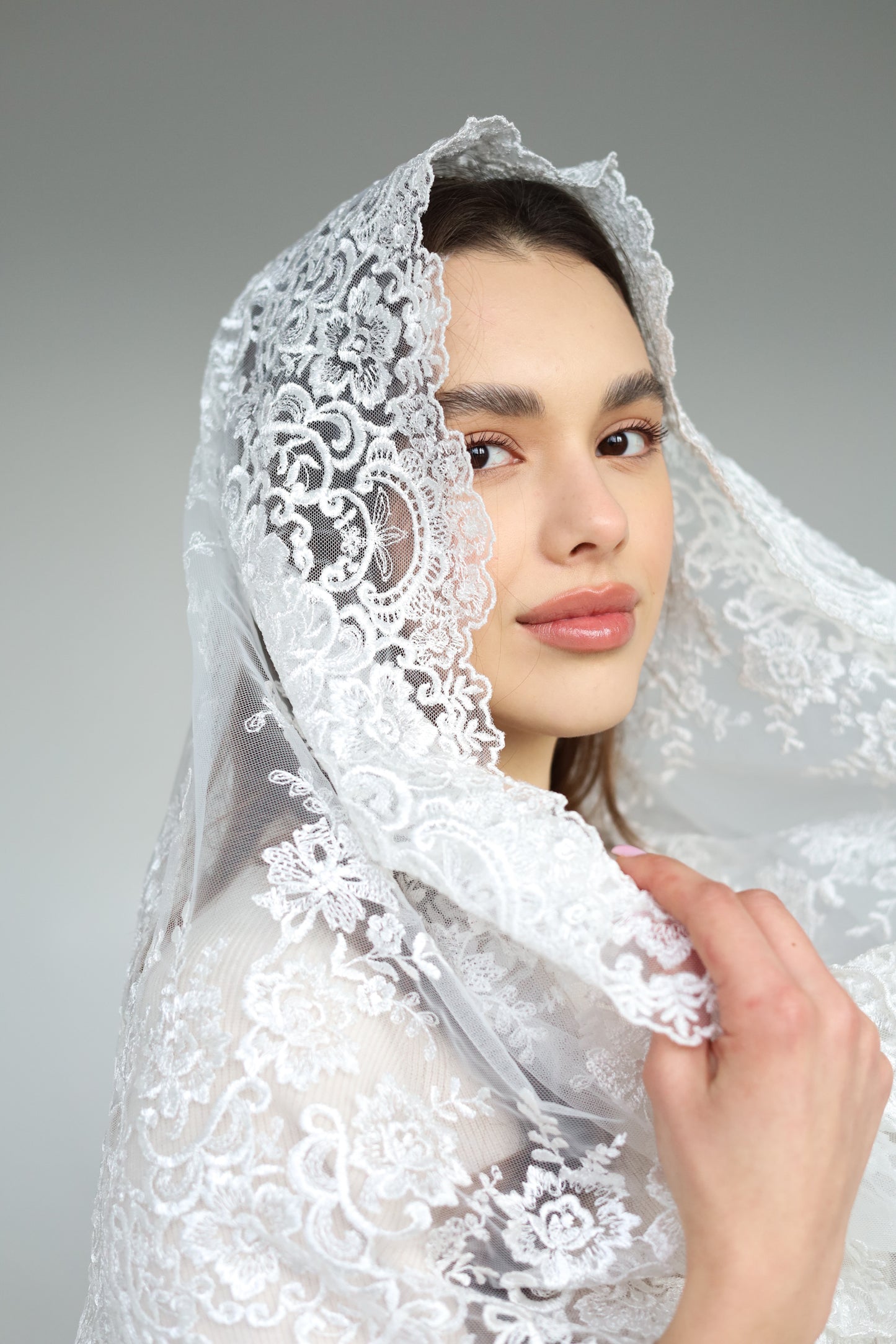 IVORY INFINITY MANTILLA