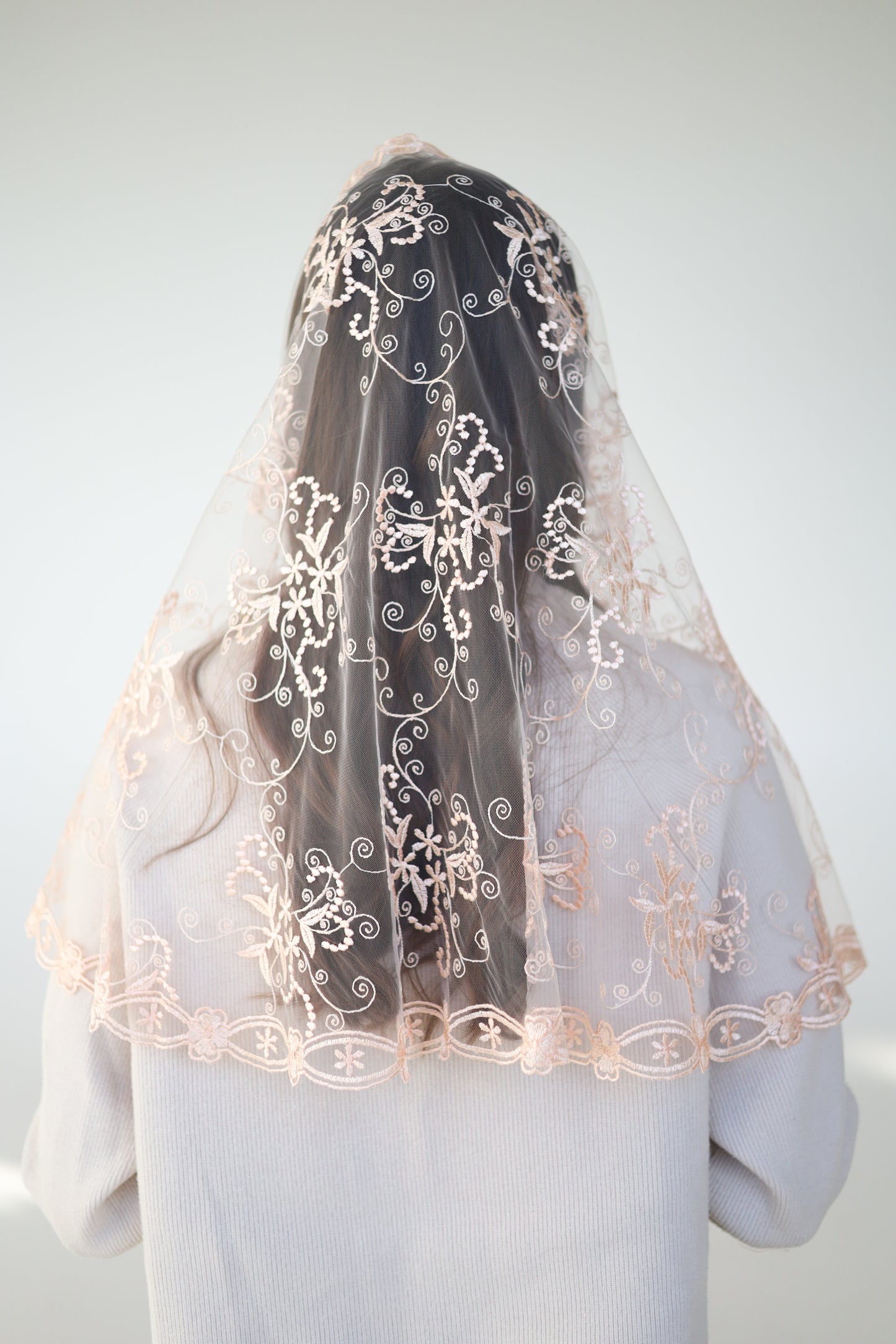 PEACH LACE MANTILLA