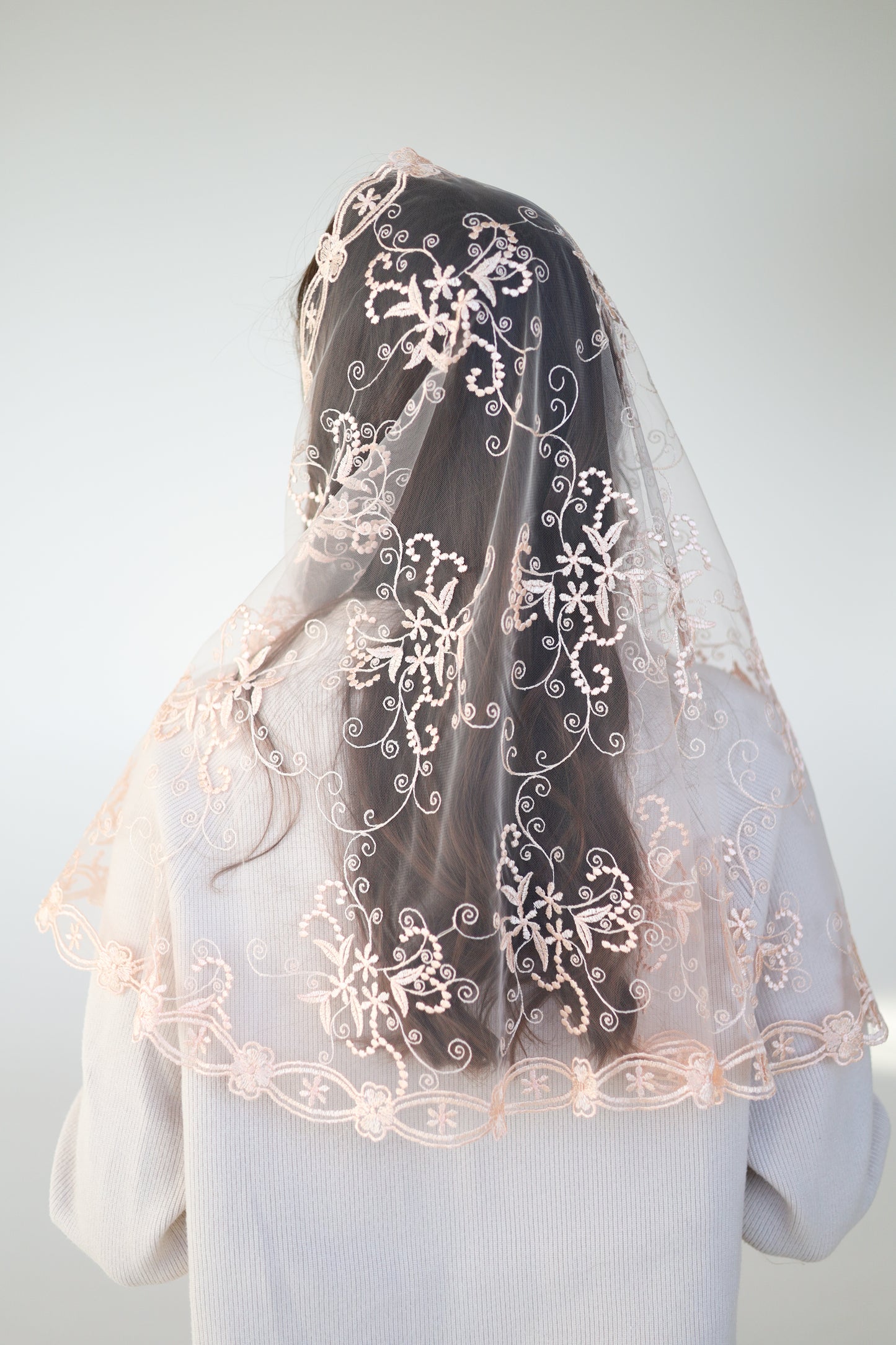 PEACH LACE MANTILLA