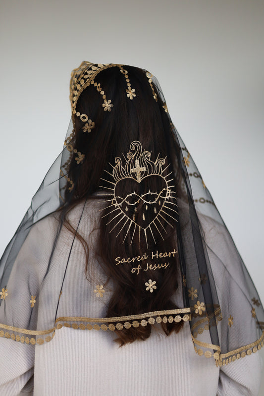 VEIL WITH SACRED HEART EMBROIDERY