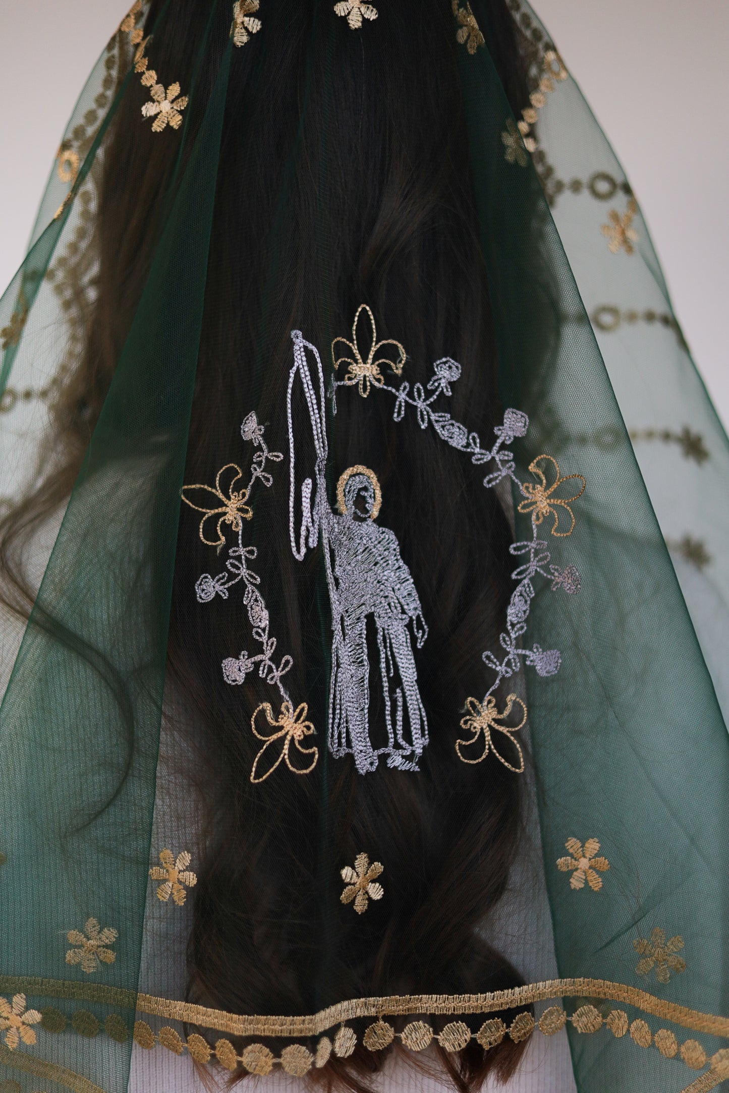 VEIL WITH JESUS EMBROIDERY