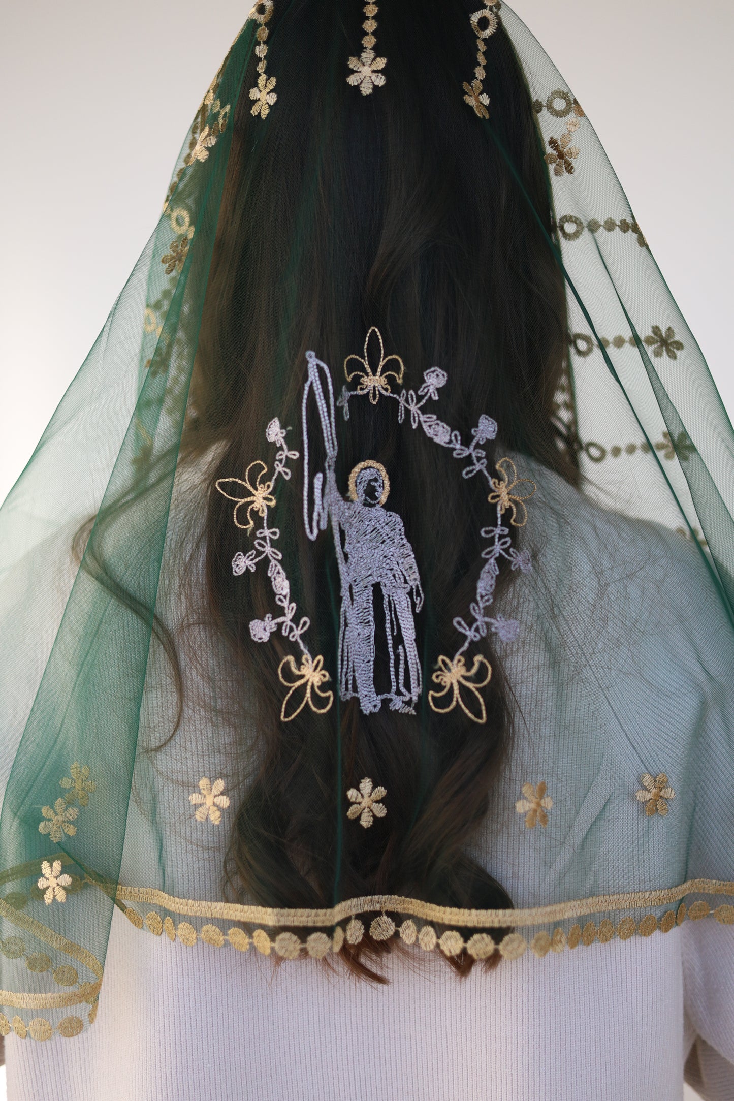 VEIL WITH JESUS EMBROIDERY