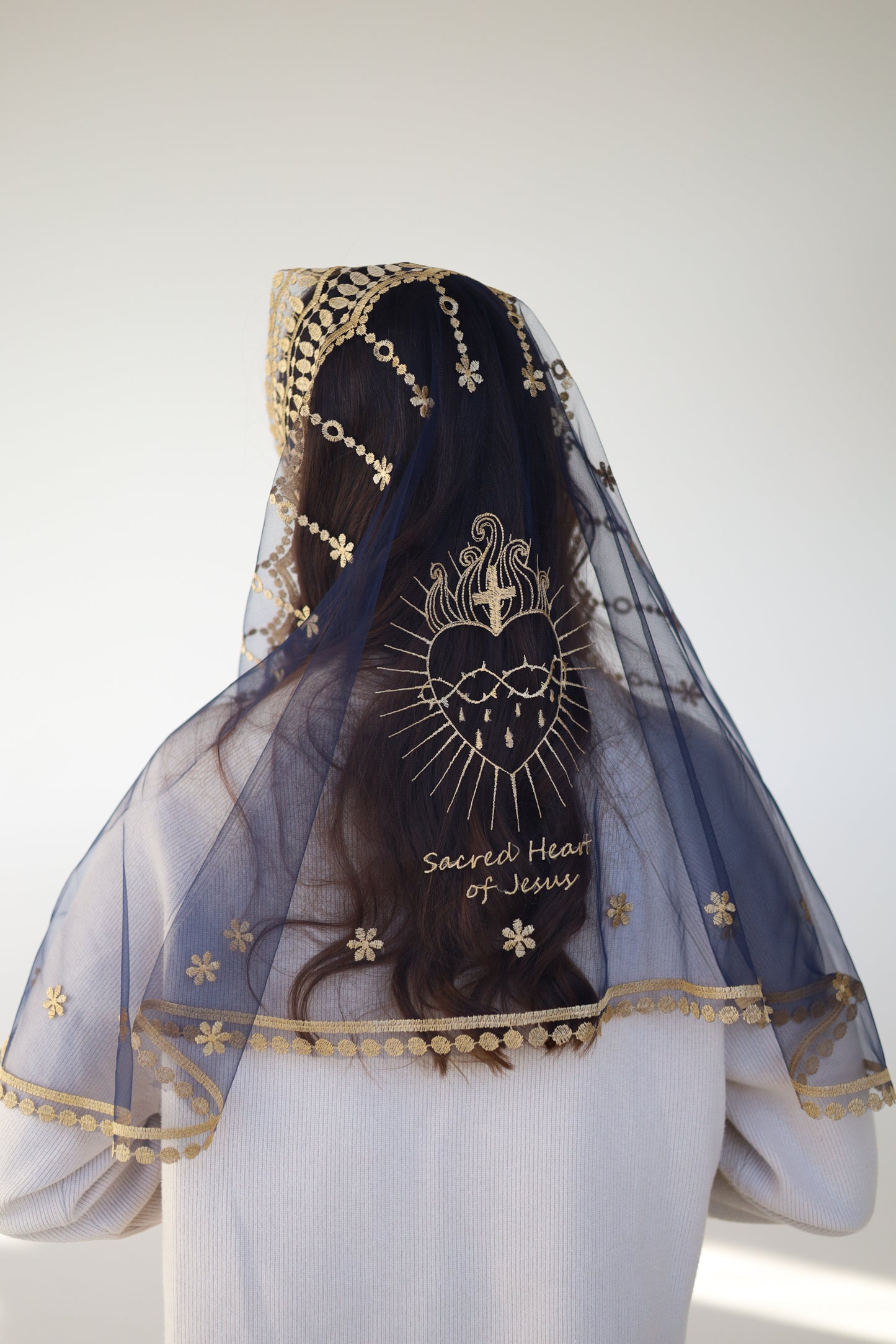 BLUE VEIL WITH HEART EMBROIDERY