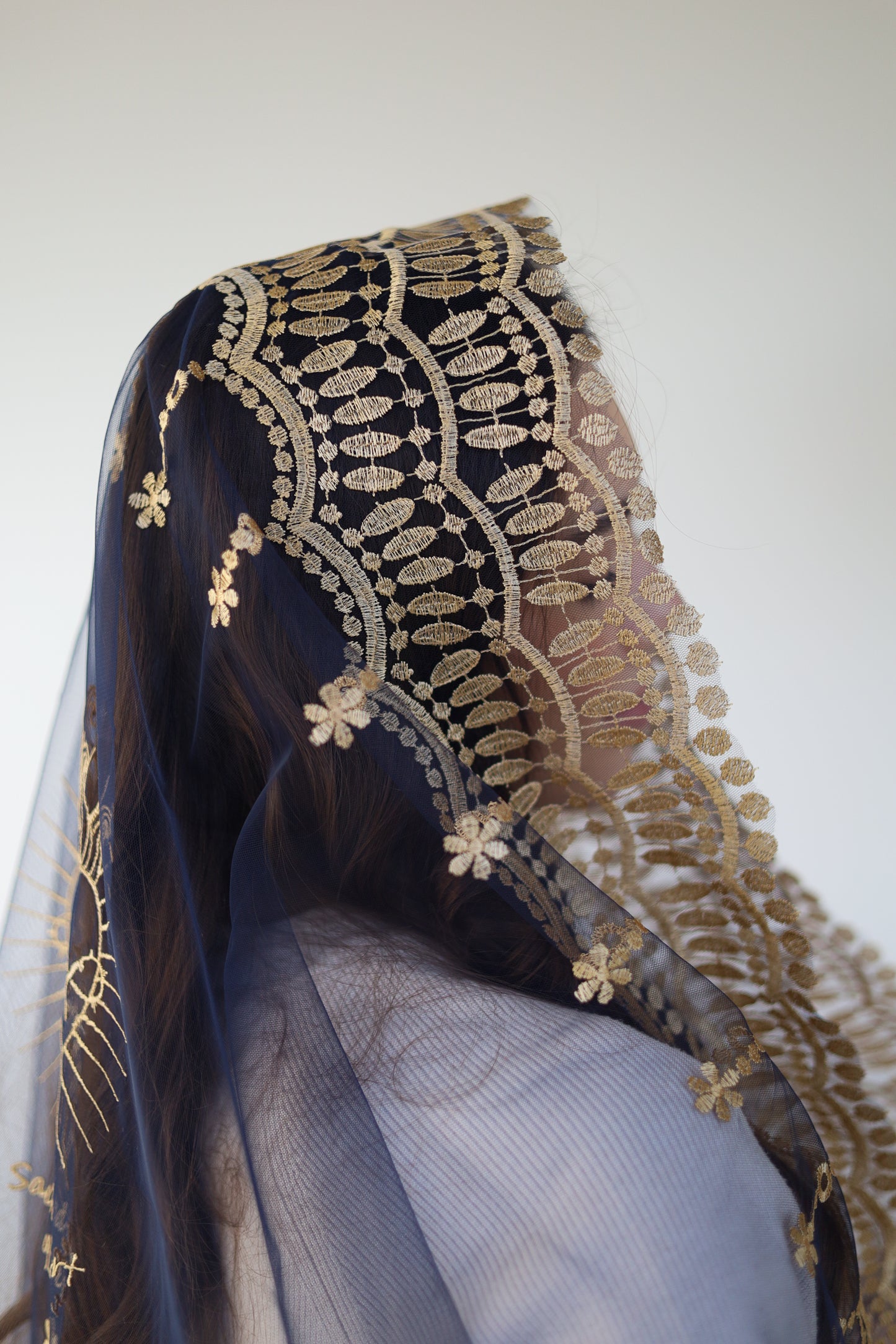 BLUE VEIL WITH HEART EMBROIDERY