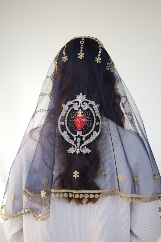 MANTILLA WITH HEART EMBROIDERY