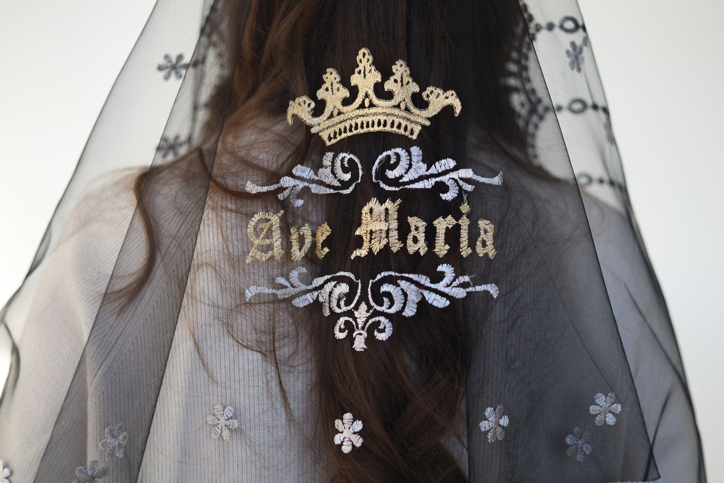 VEIL WITH AVE MARIA EMBROIDERY