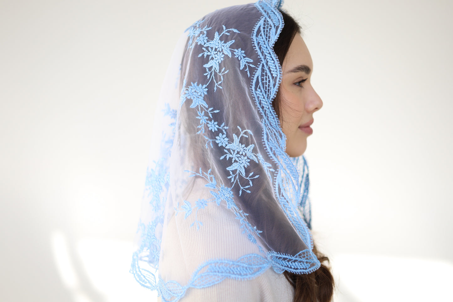 LIGHT BLUE MANTILLA