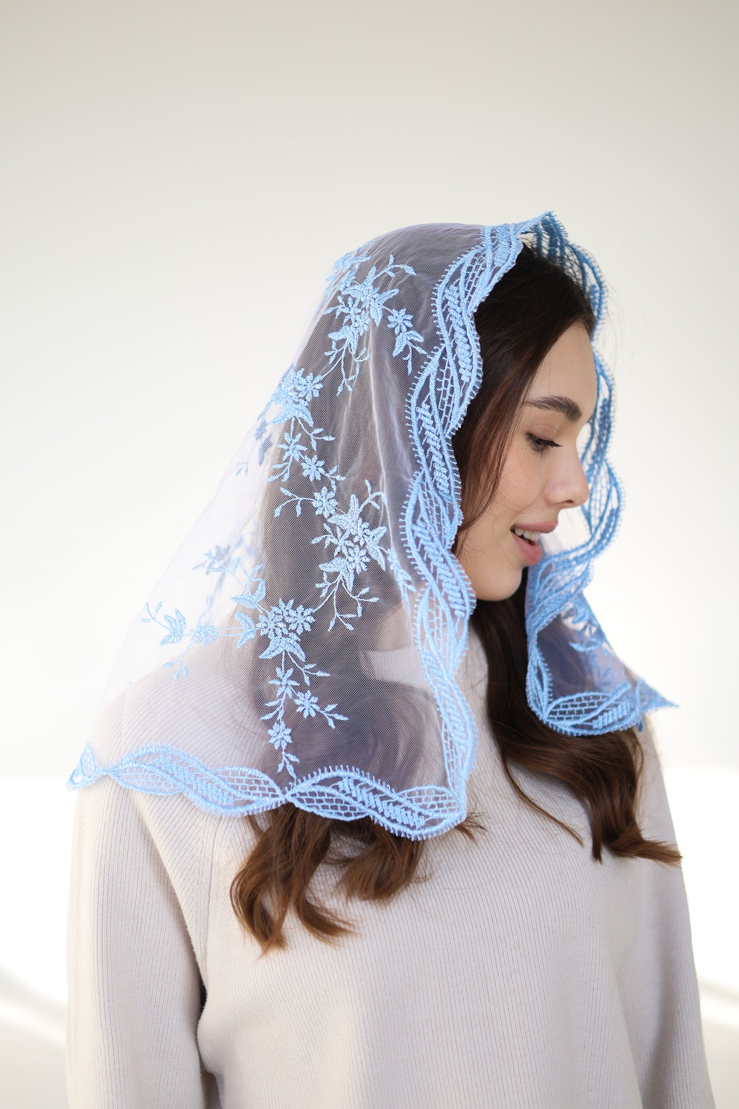 LIGHT BLUE MANTILLA