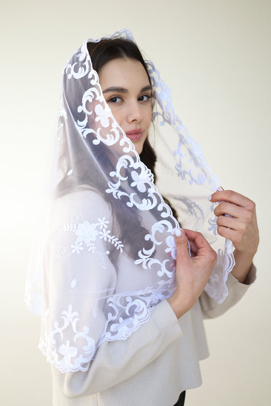 LONG IVORY VEIL