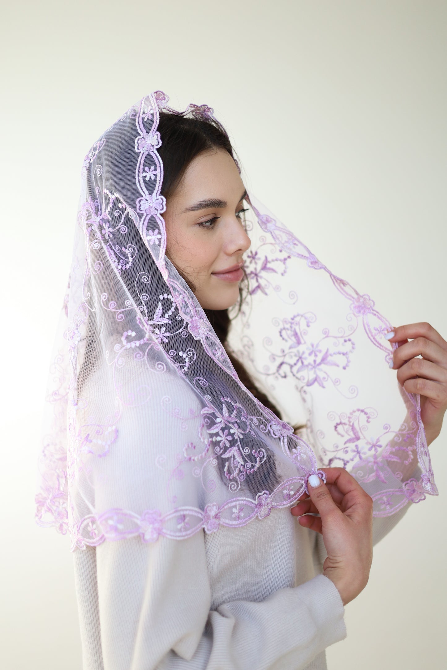 GRADIENT PURPLE MANTILLA