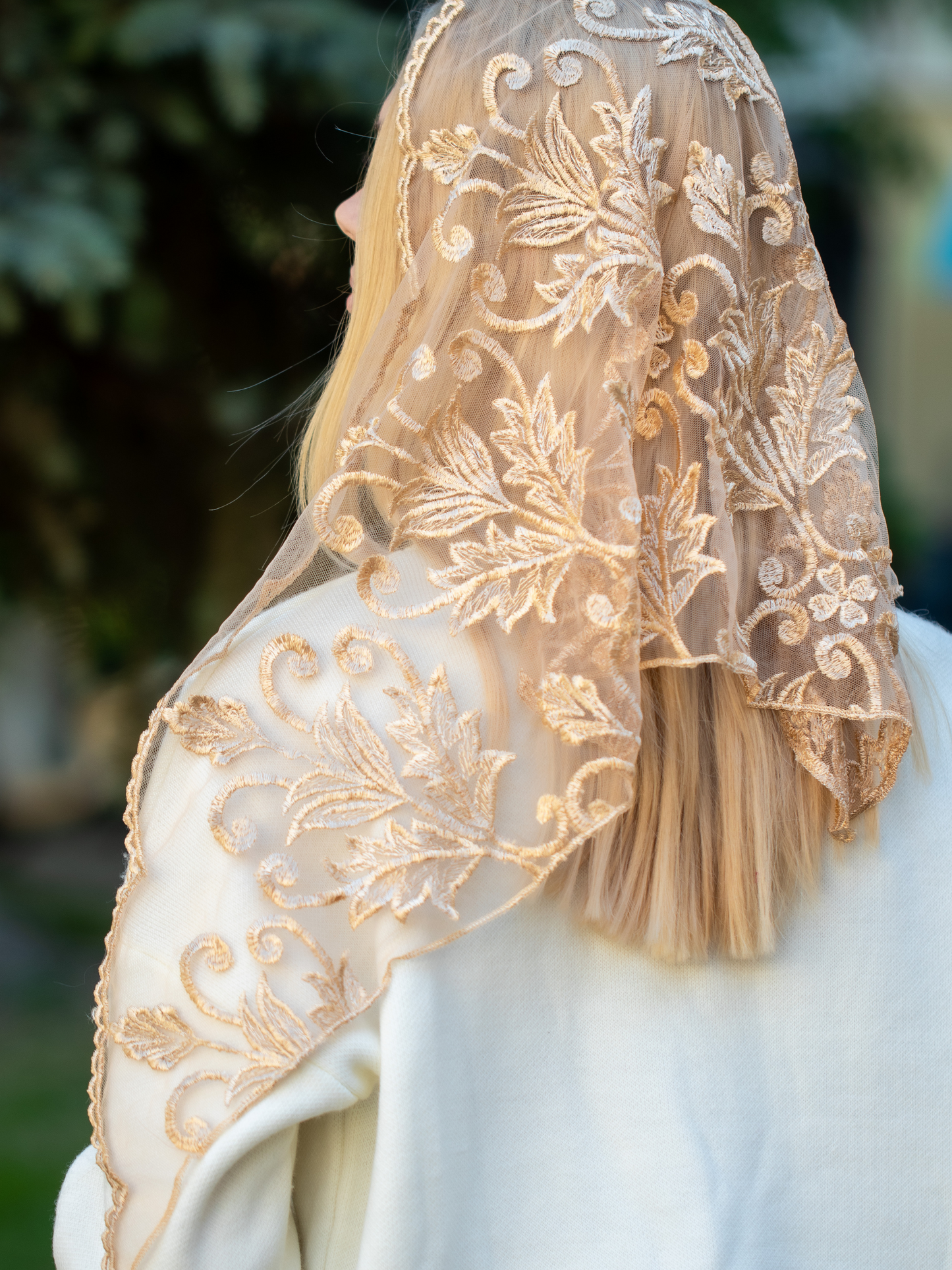 NEW!! Gold triangle veil - MariaVeils