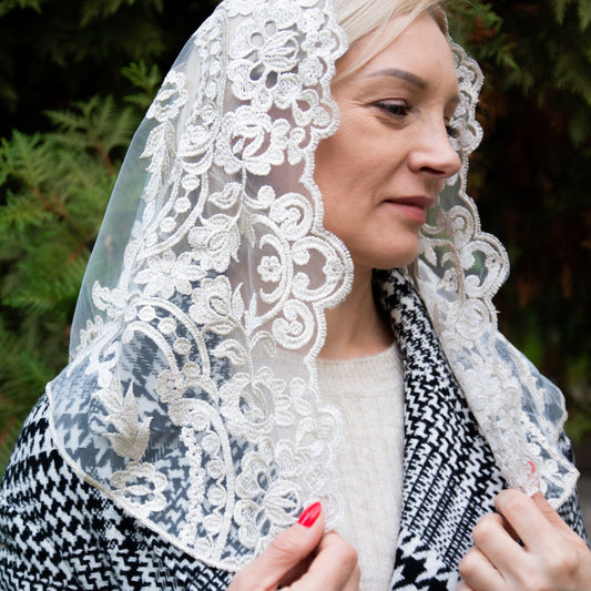 New! Ivory Mantilla - MariaVeils