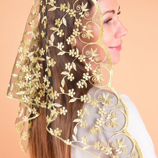 YELLOW TRIANGLE VEIL - MariaVeils